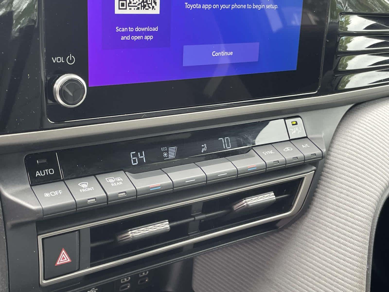 2025 Toyota Camry SE Ice Cap at Diehl Automotive