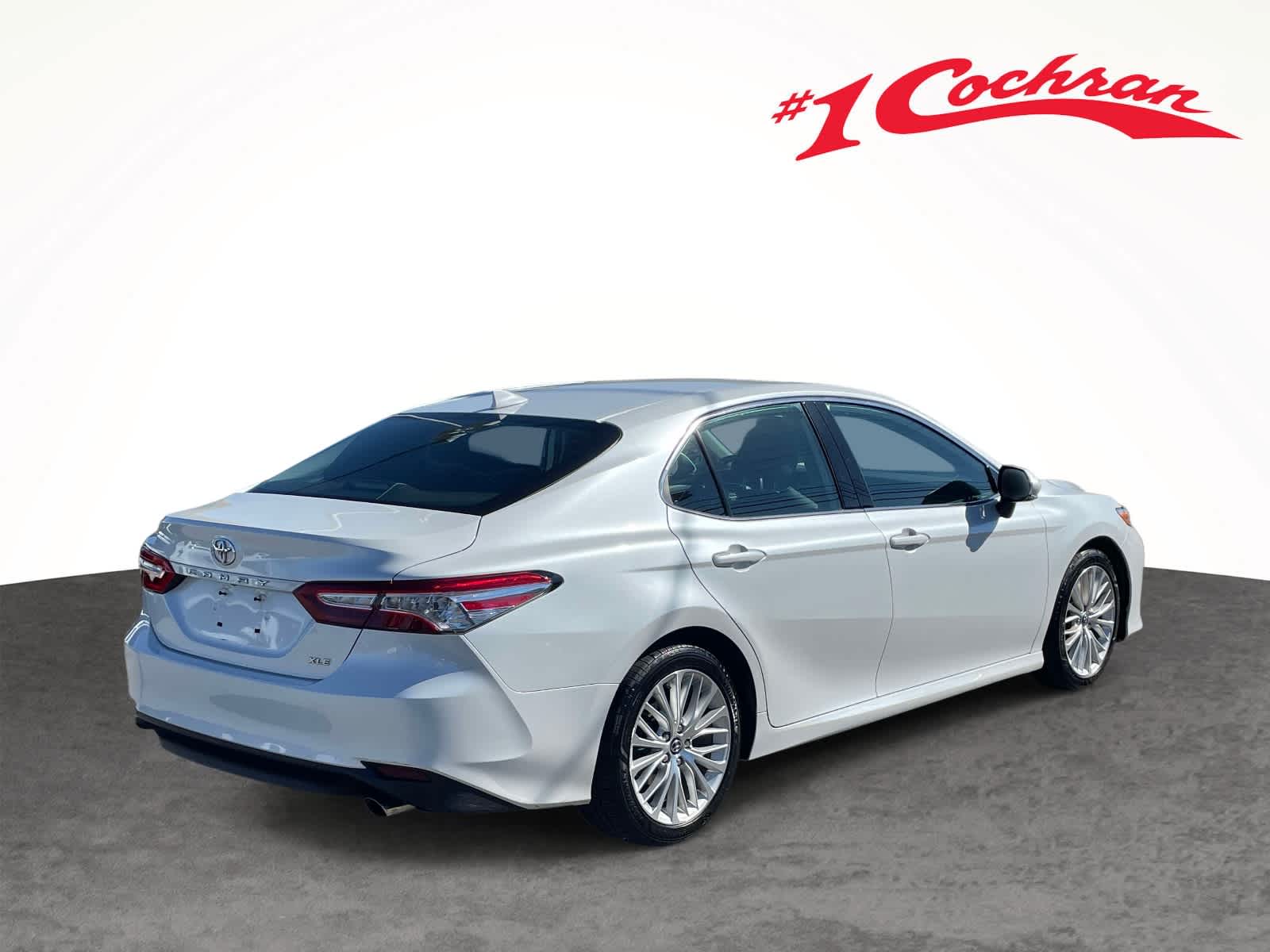 2020 Toyota Camry photo 7 of 35