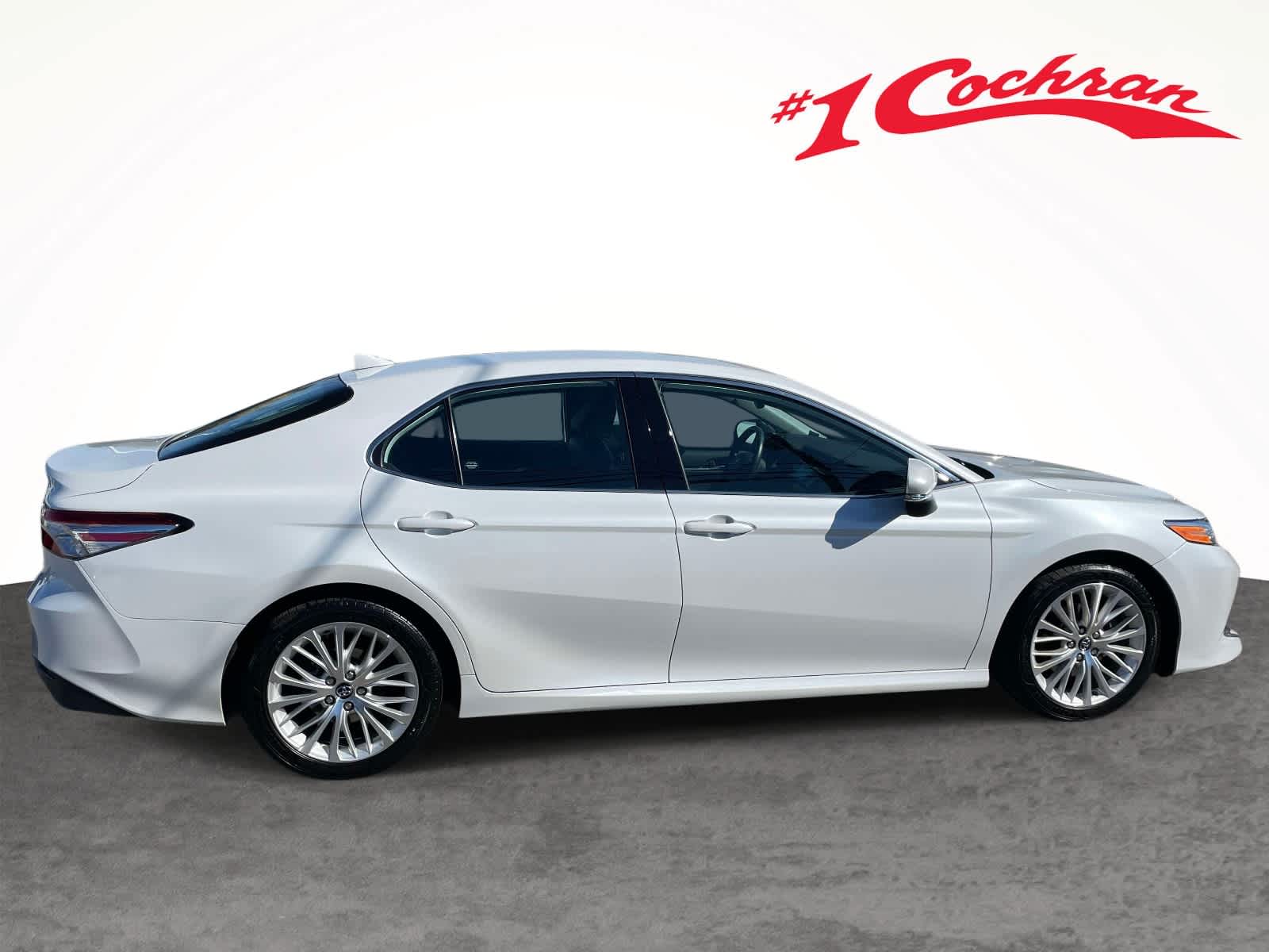 2020 Toyota Camry photo 6 of 35