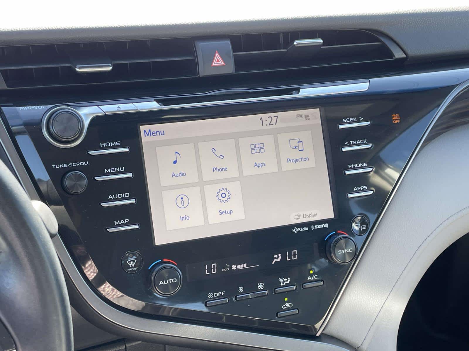 2020 Toyota Camry photo 22 of 35