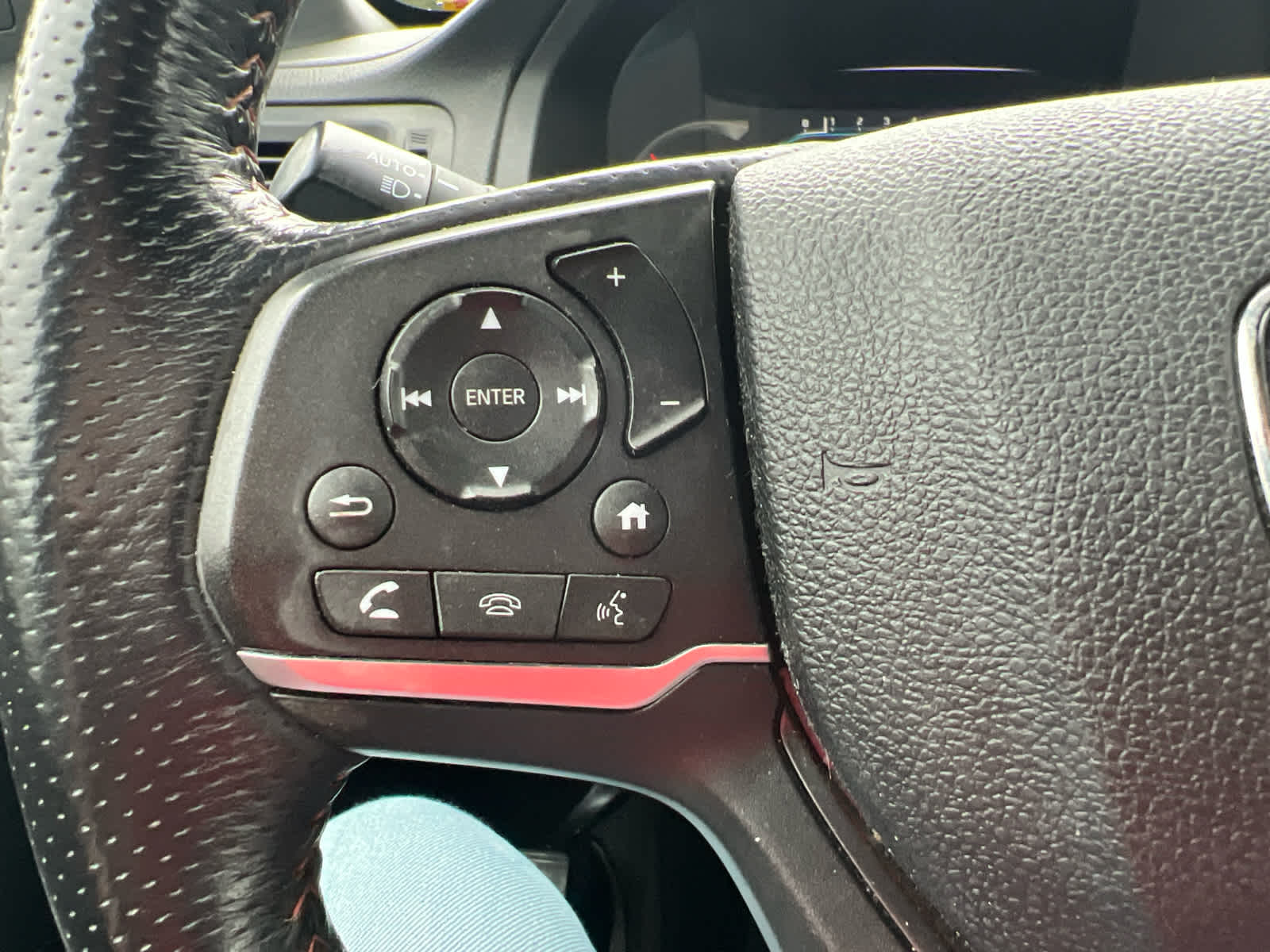 2022 Honda Pilot photo 10 of 16