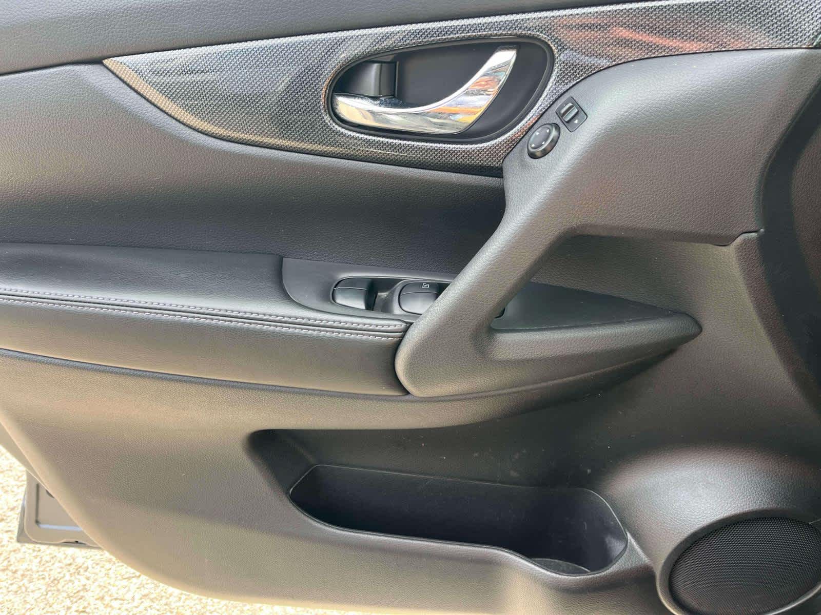 2016 Nissan Rogue SL Gun Metallic at Cochran Mazda