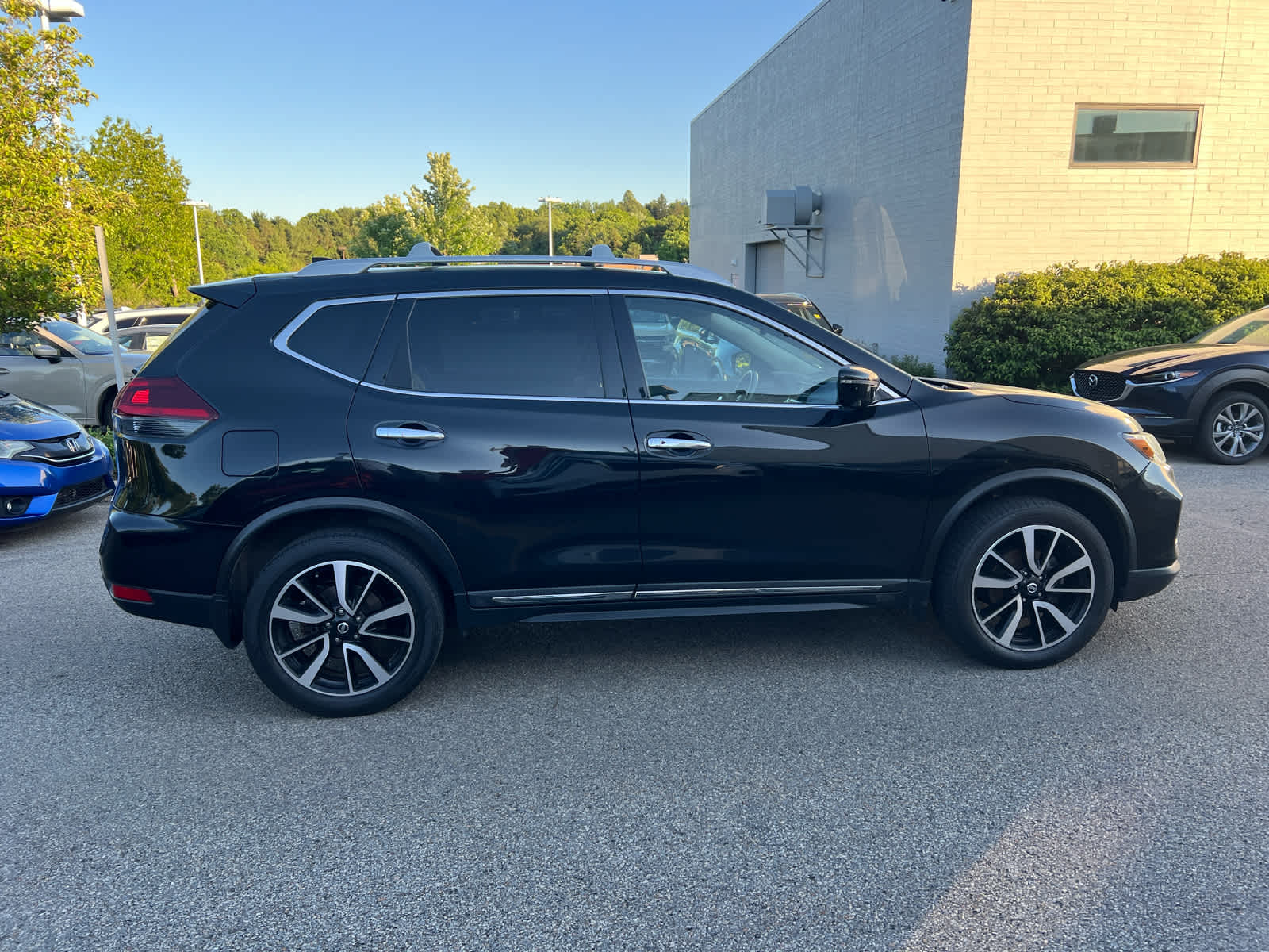 2019 Nissan Rogue SL - 5