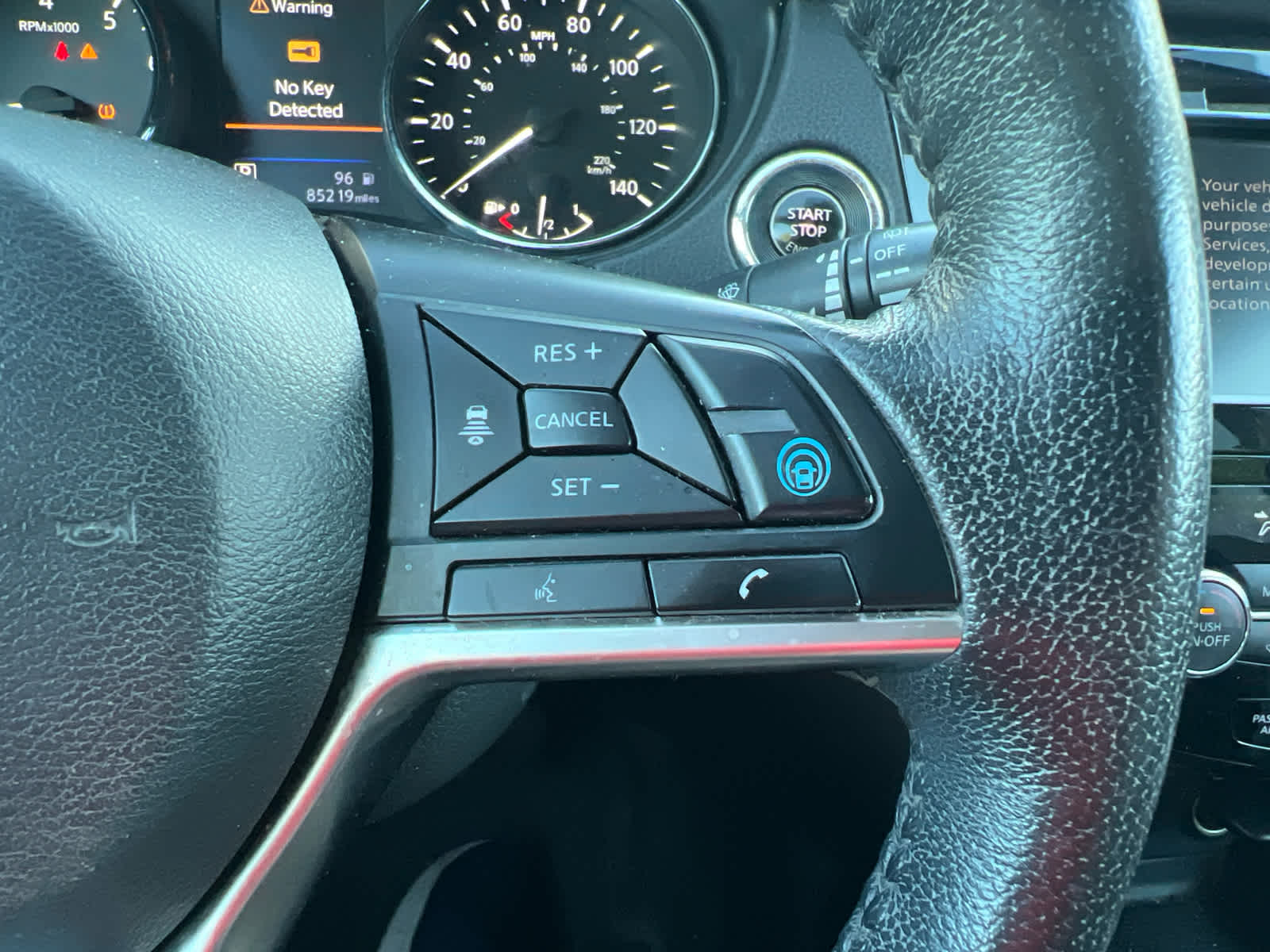 2019 Nissan Rogue SL - 11