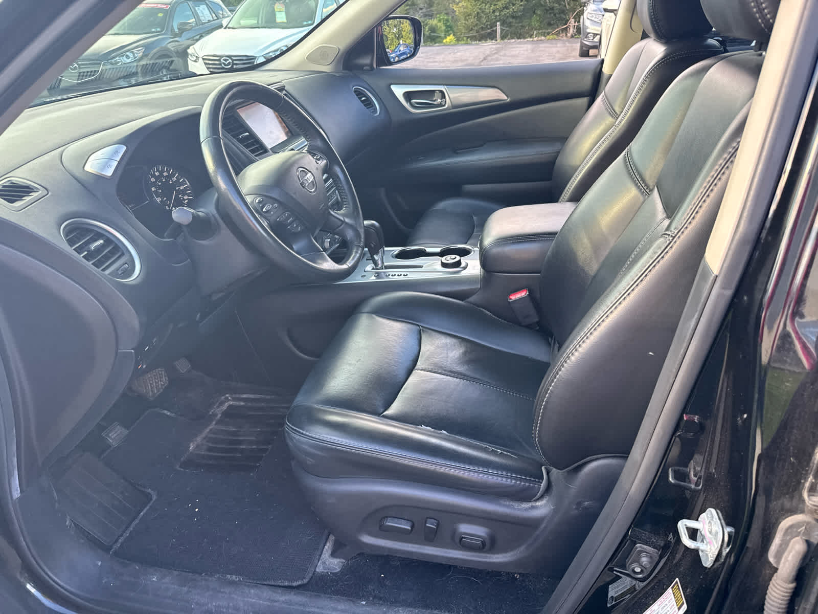 2017 Nissan Pathfinder SL Magnetic Black Metallic at Solomon Chevrolet
