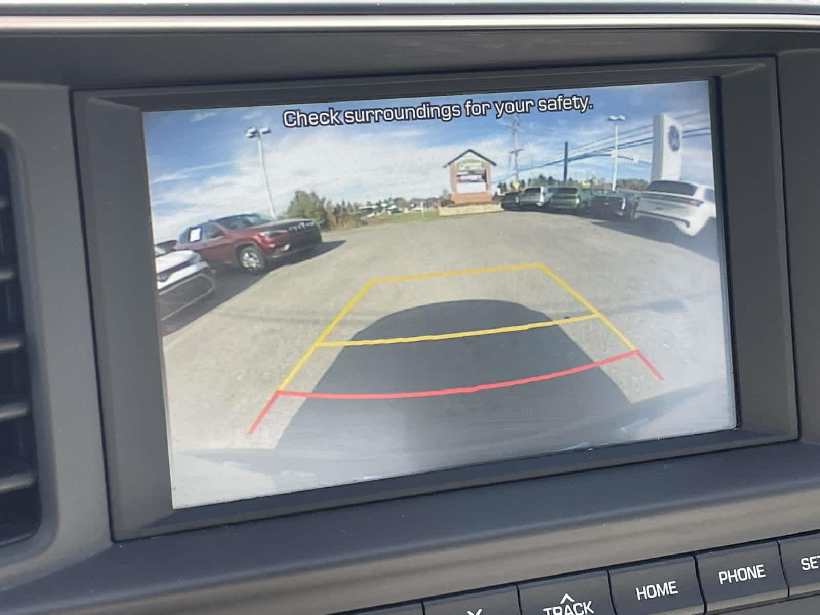 2020 Hyundai Elantra photo 22 of 33