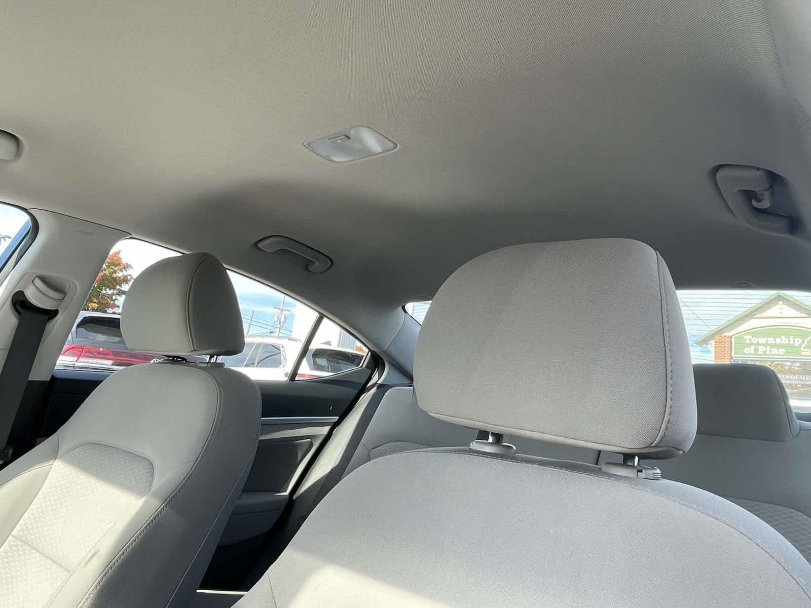 2020 Hyundai Elantra photo 4 of 33