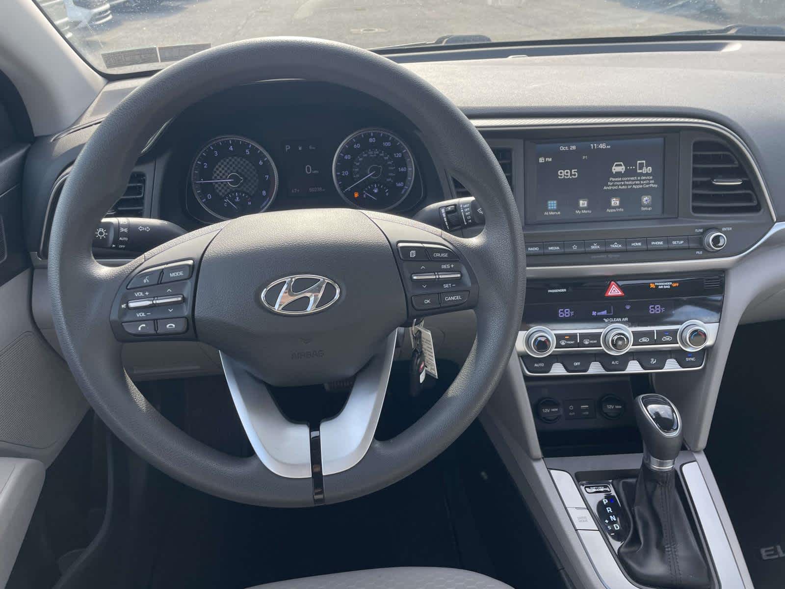 2020 Hyundai Elantra photo 2 of 33