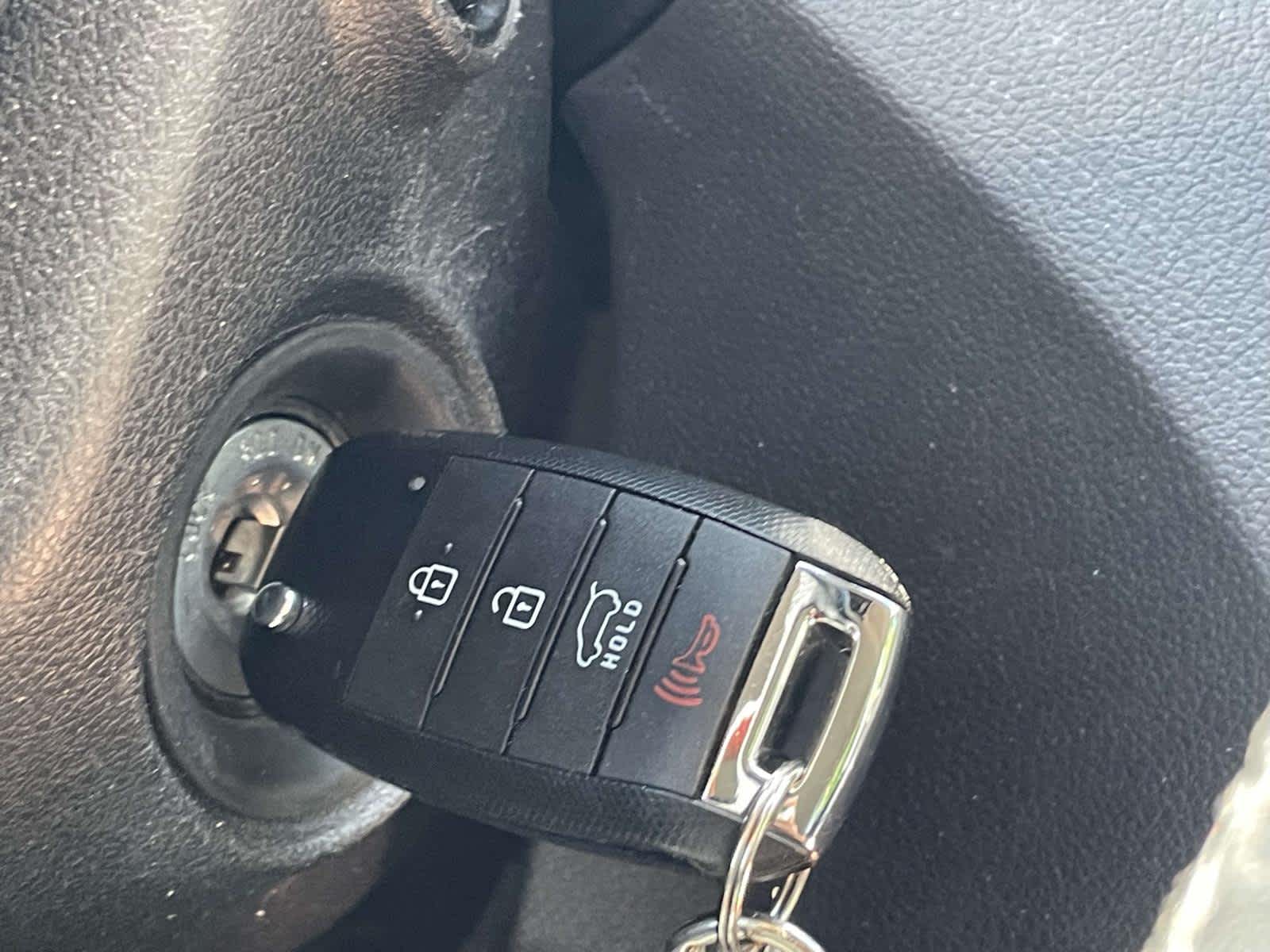 2017 Kia Sorento LX - 3