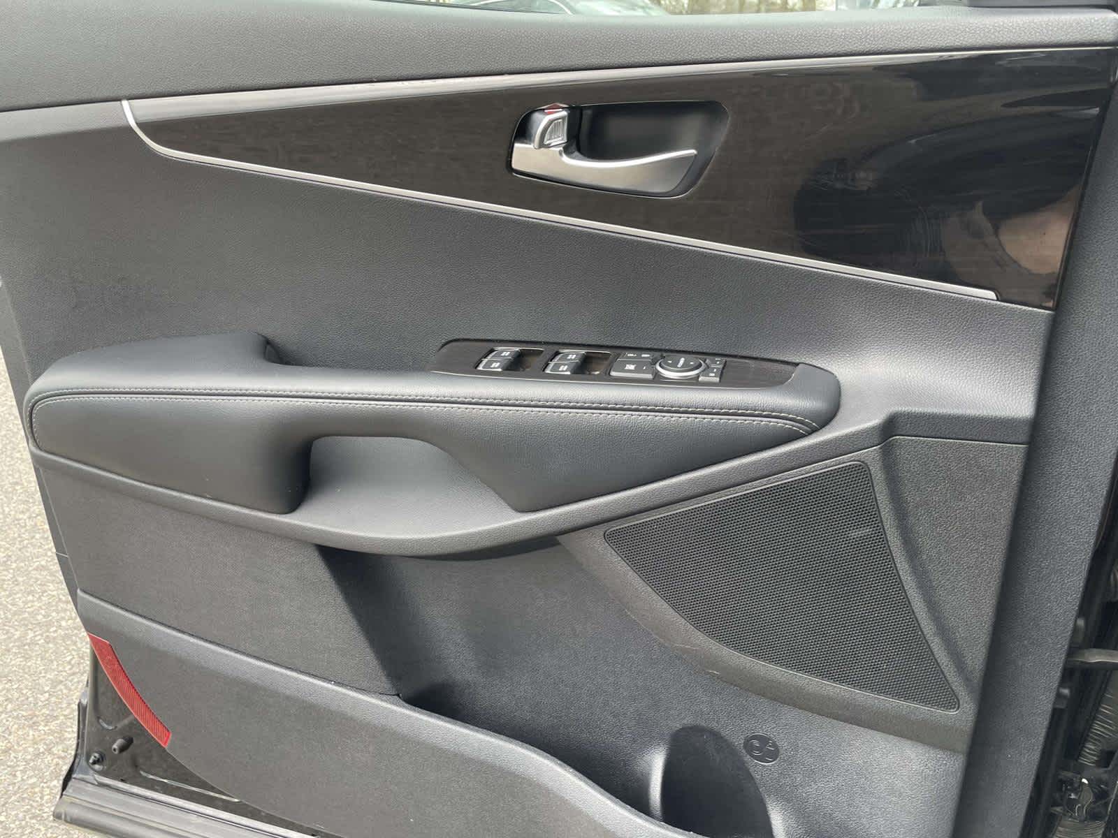 2019 Kia Sorento LX Ebony Black at Three Rivers CJD