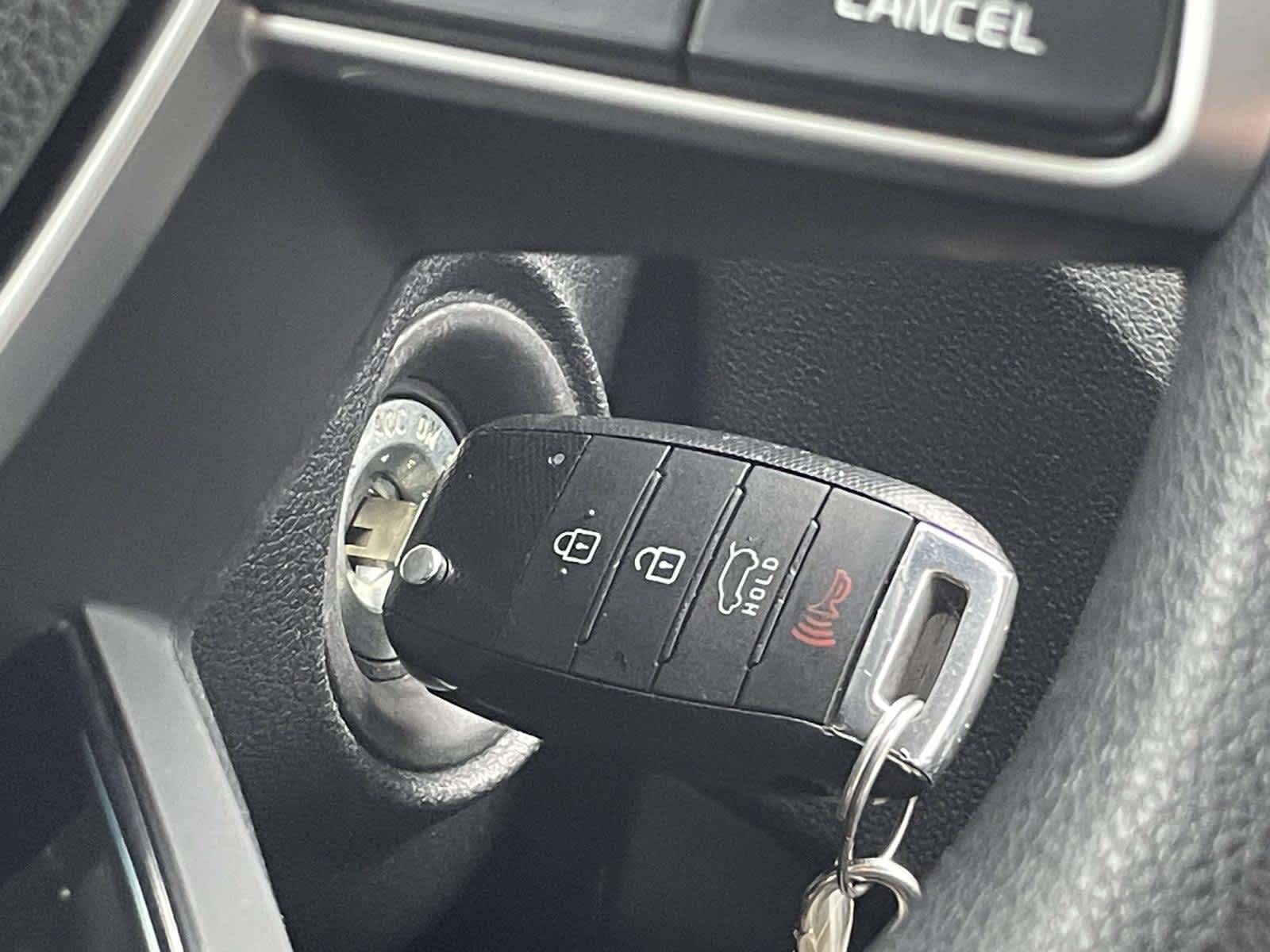 2019 Kia Sorento LX - 3