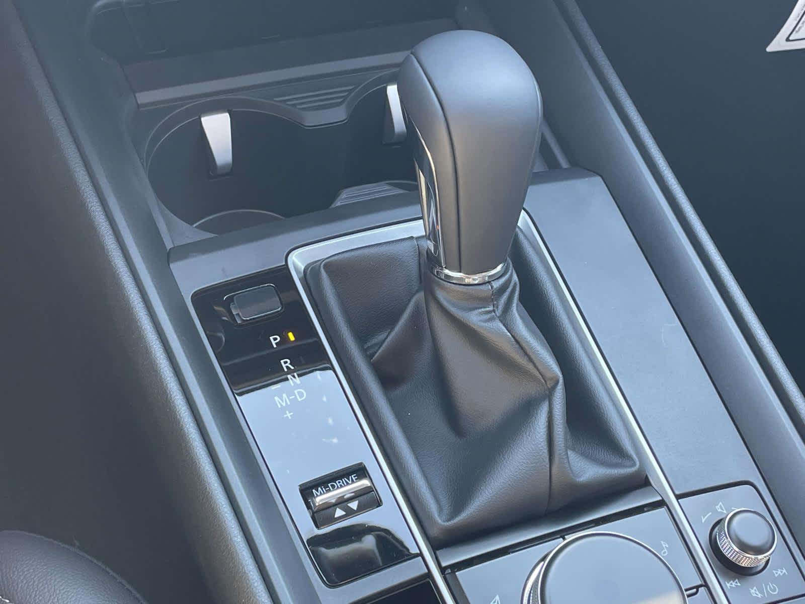 2026 Mazda CX-50 photo 27 of 35