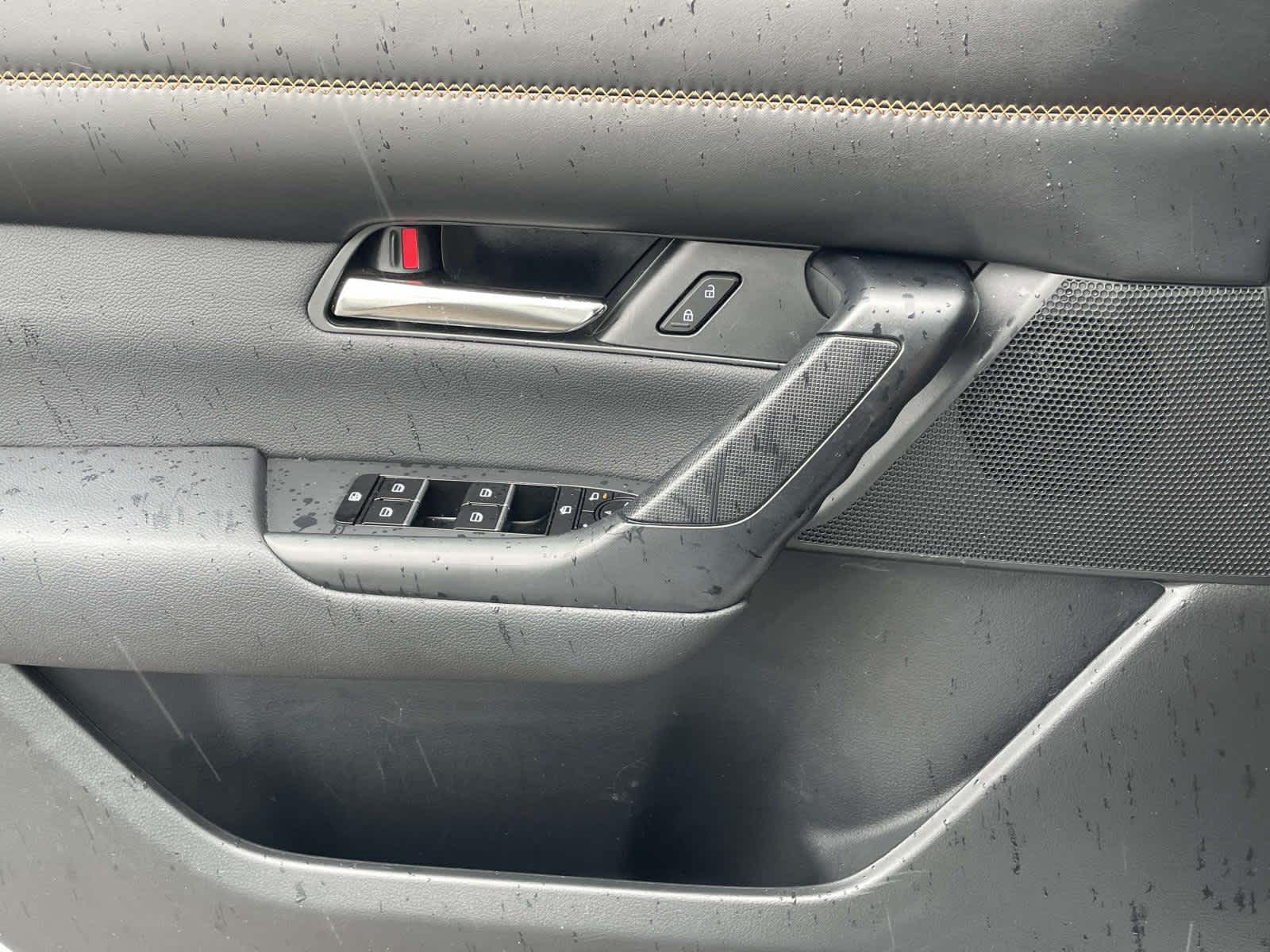 2024 Mazda CX-50 photo 30 of 37