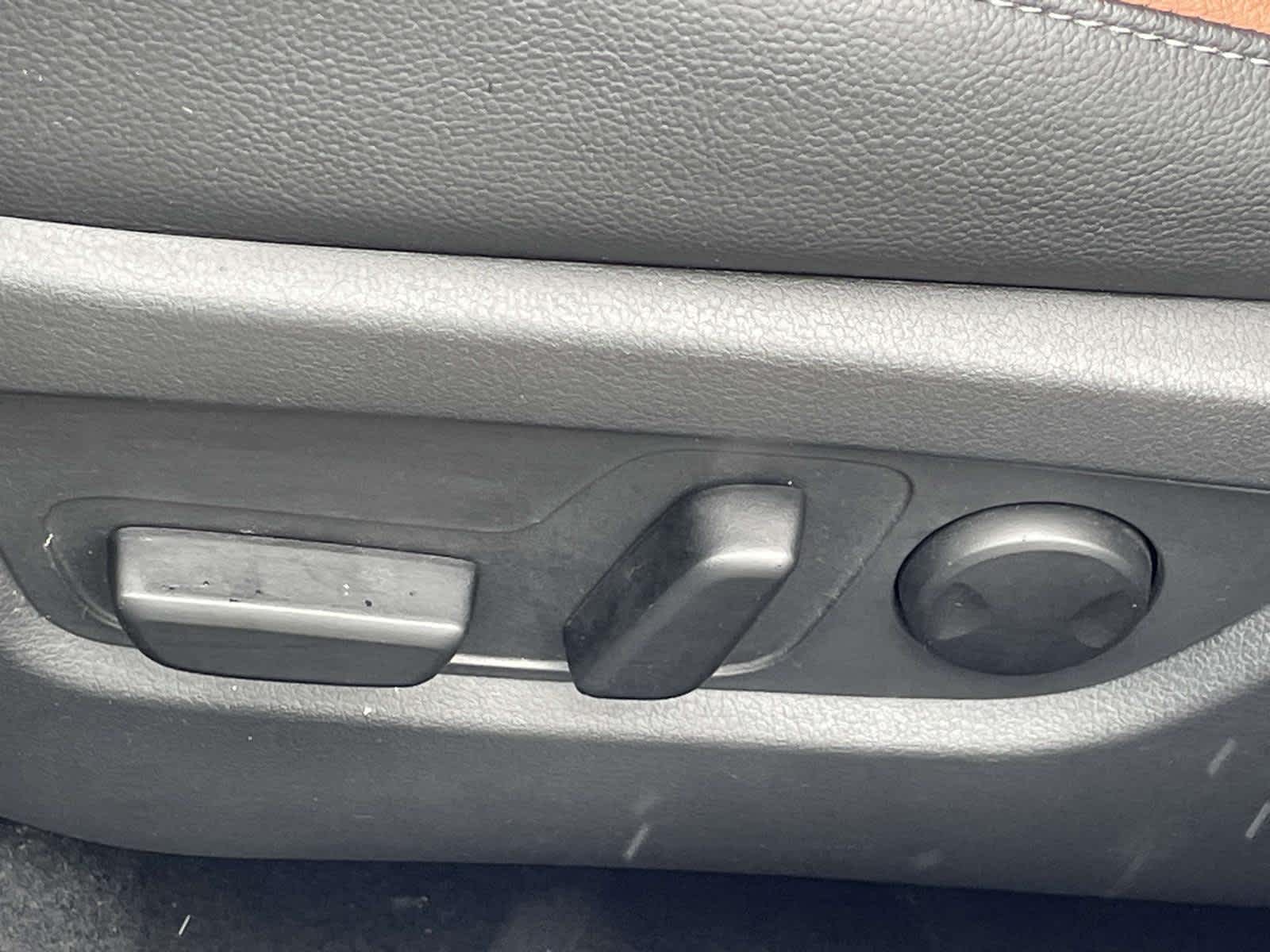 2024 Mazda CX-50 photo 17 of 36