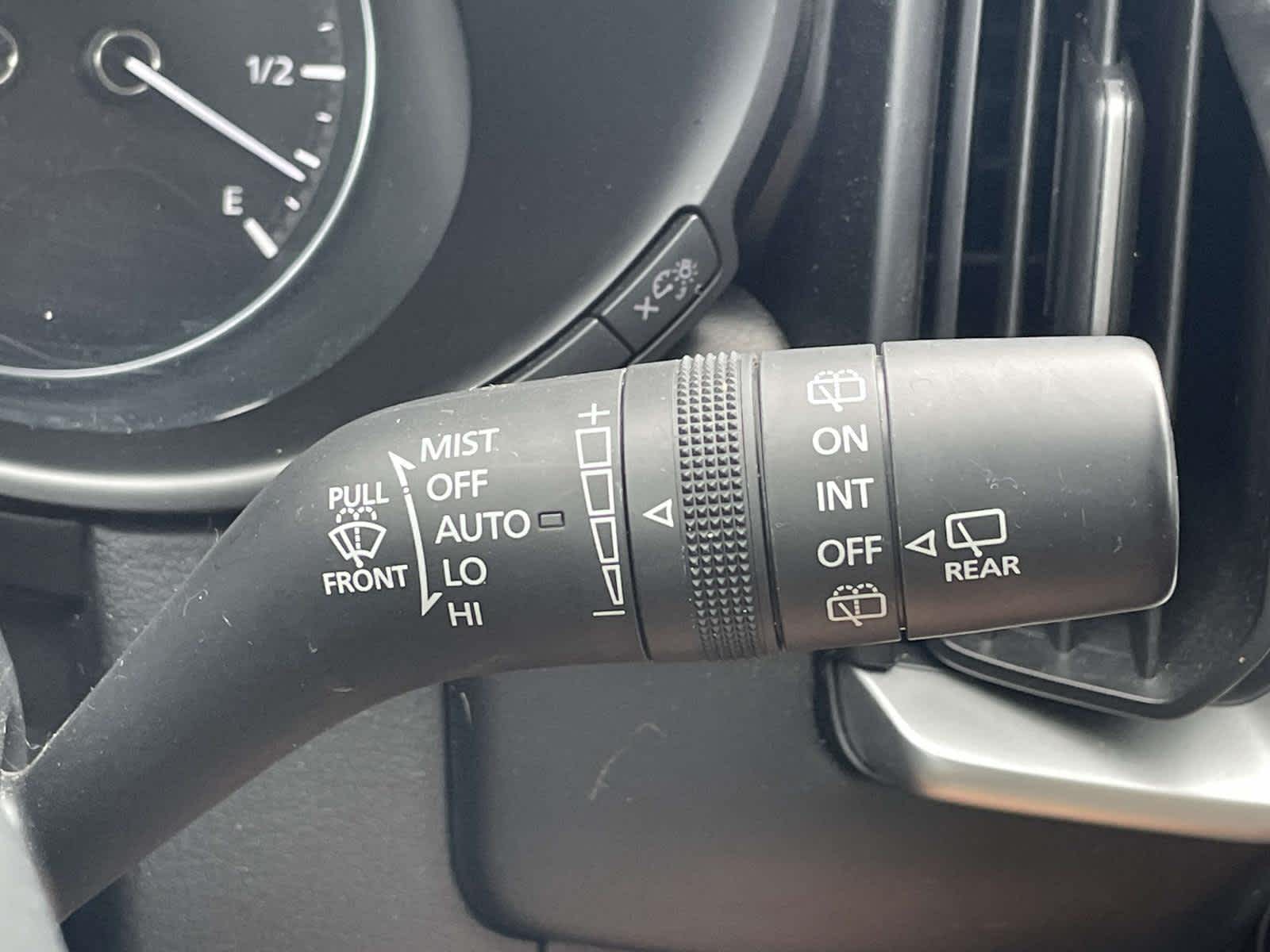 2024 Mazda CX-50 photo 34 of 36