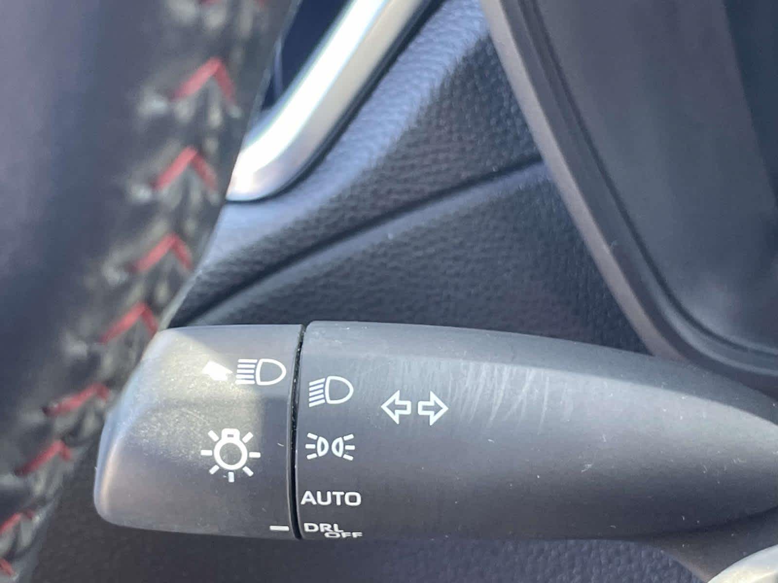 2024 Toyota Corolla Cross photo 31 of 35