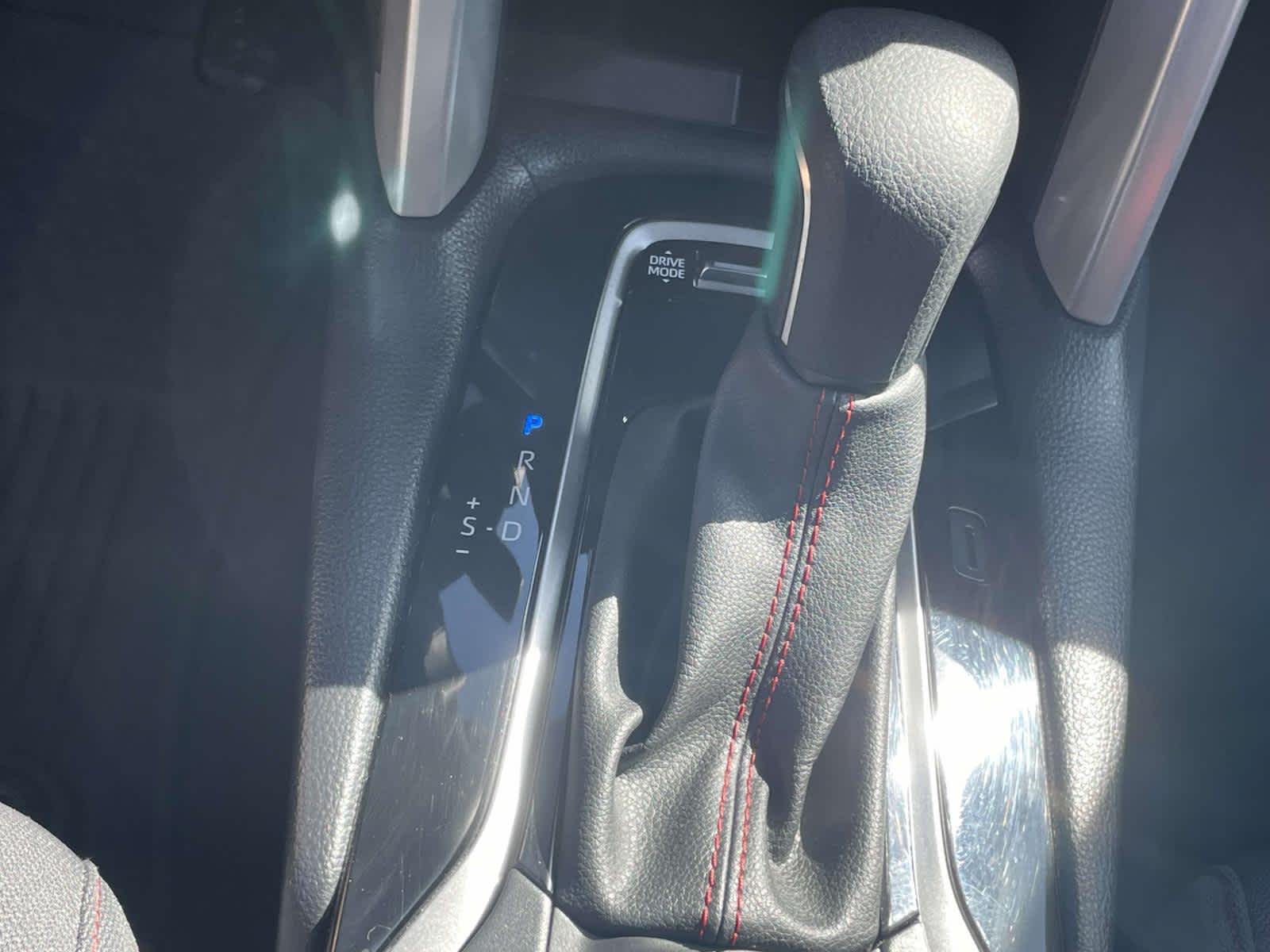 2024 Toyota Corolla Cross photo 26 of 35