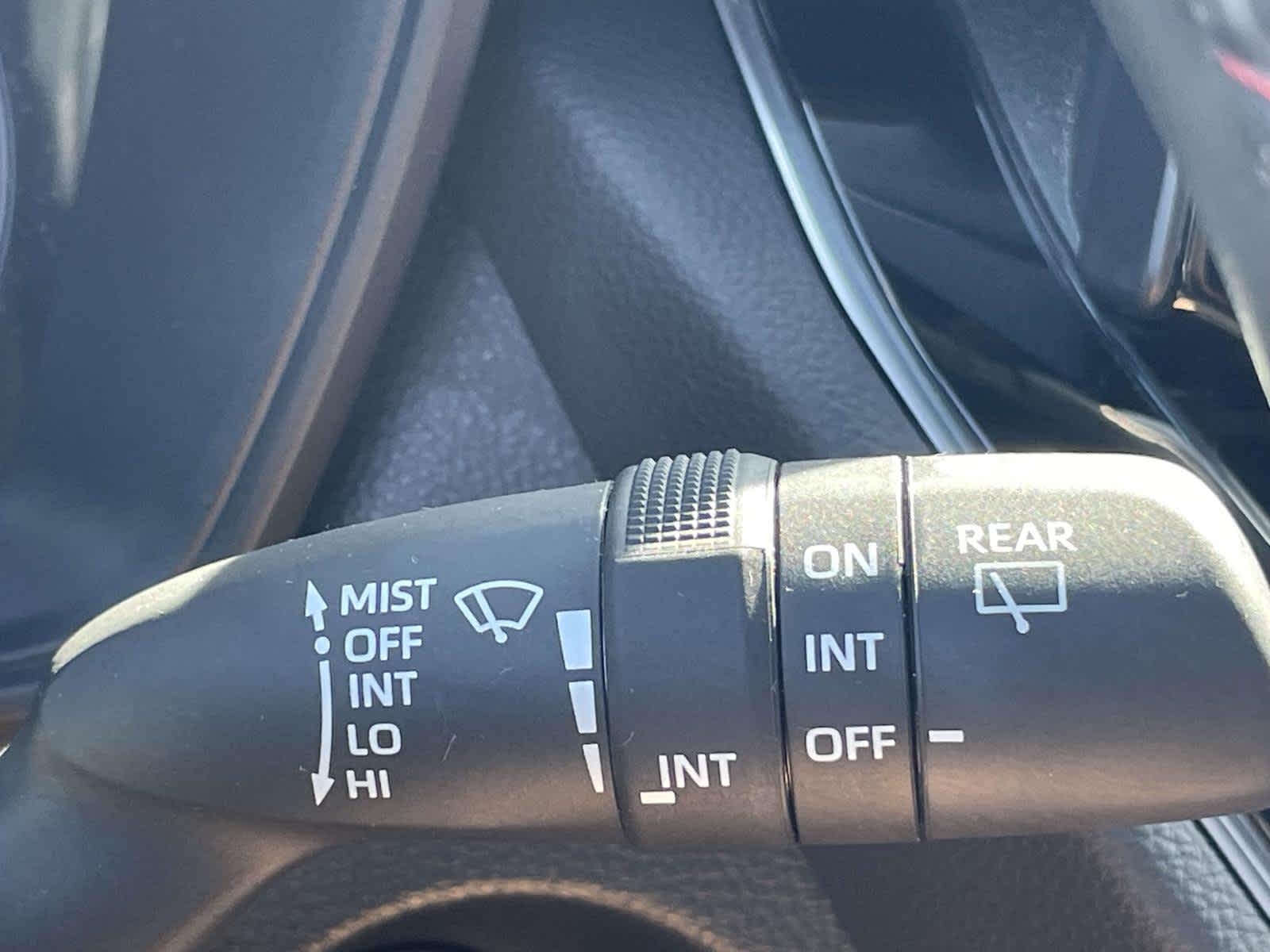 2024 Toyota Corolla Cross photo 32 of 35