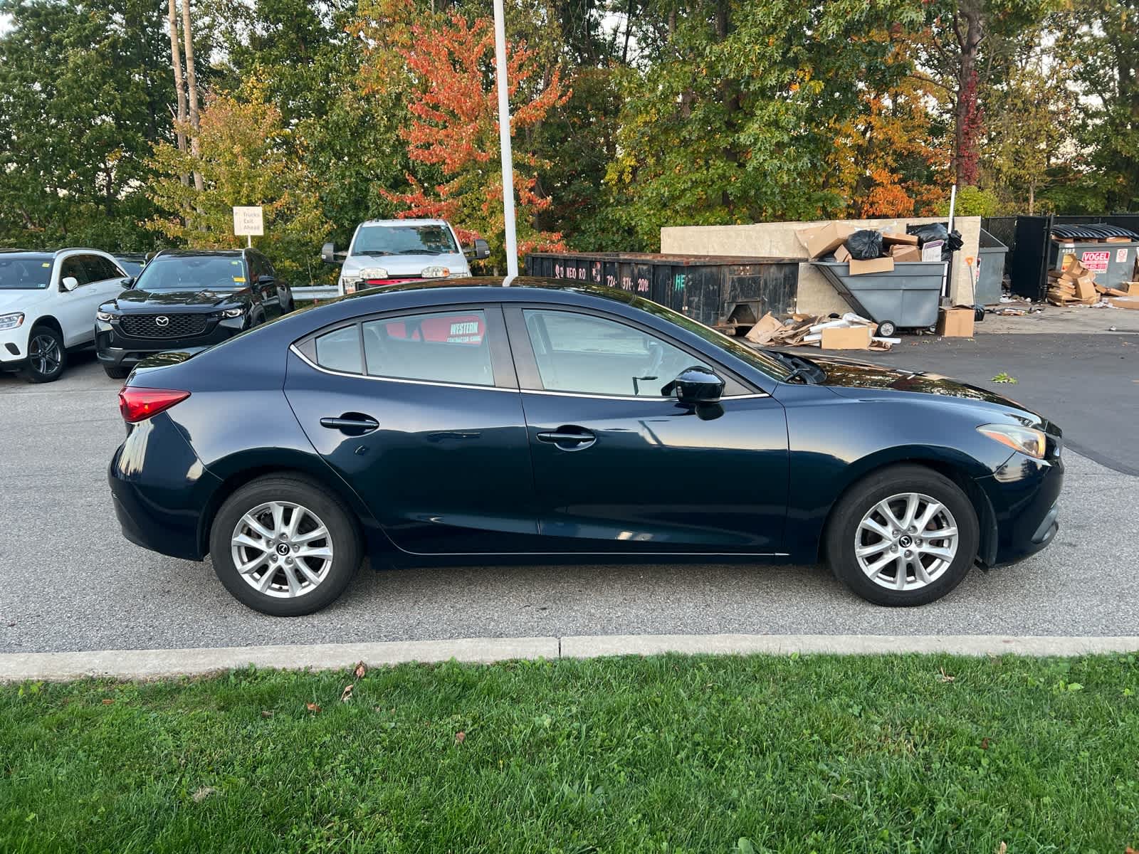 2016 Mazda Mazda3 photo 3 of 11