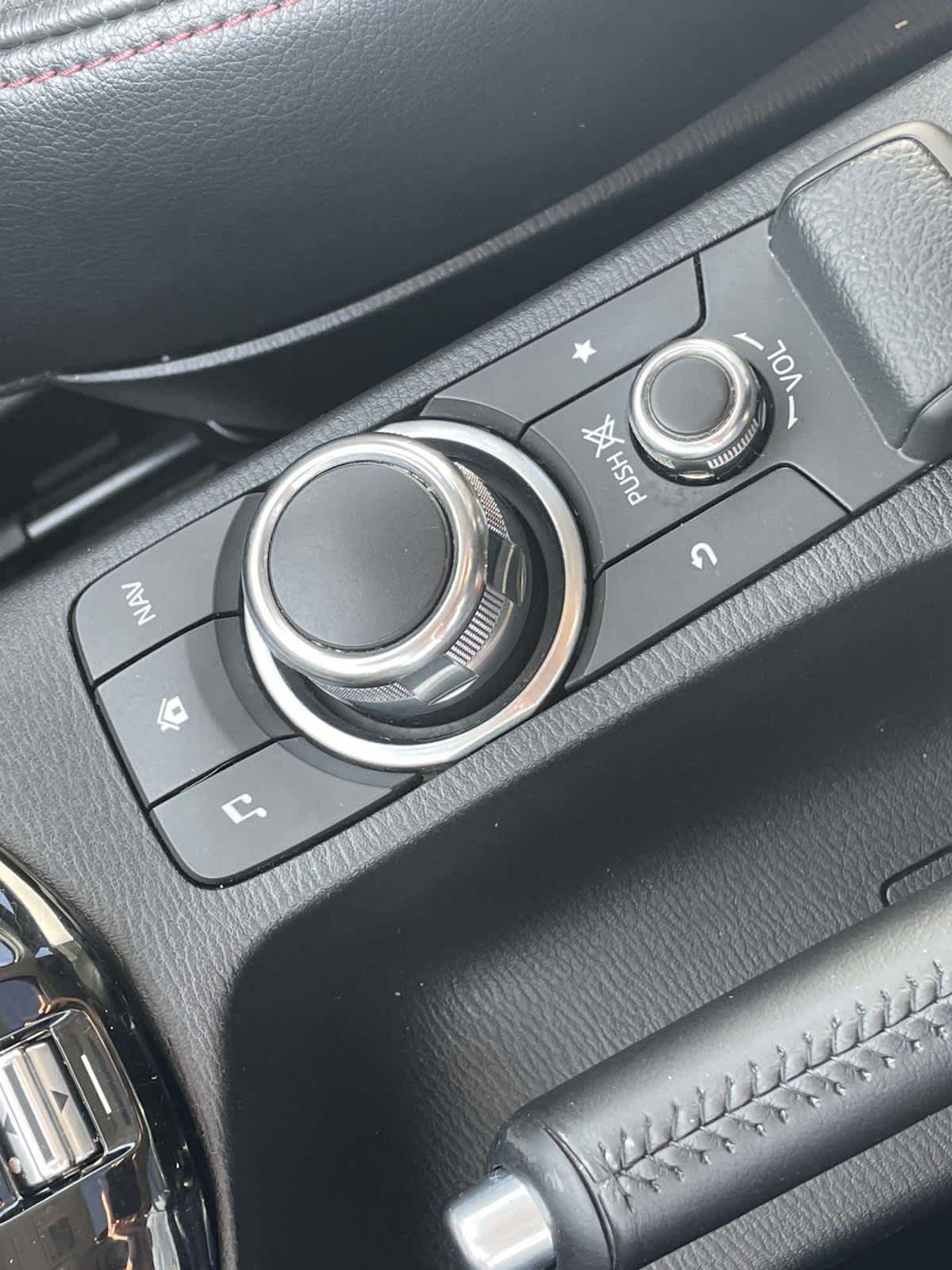 2016 Mazda CX-3 photo 27 of 36