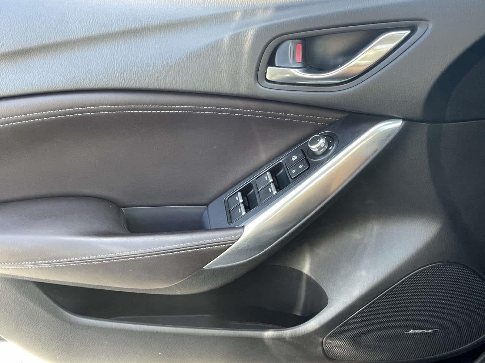 2016 Mazda Mazda6 photo 27 of 34