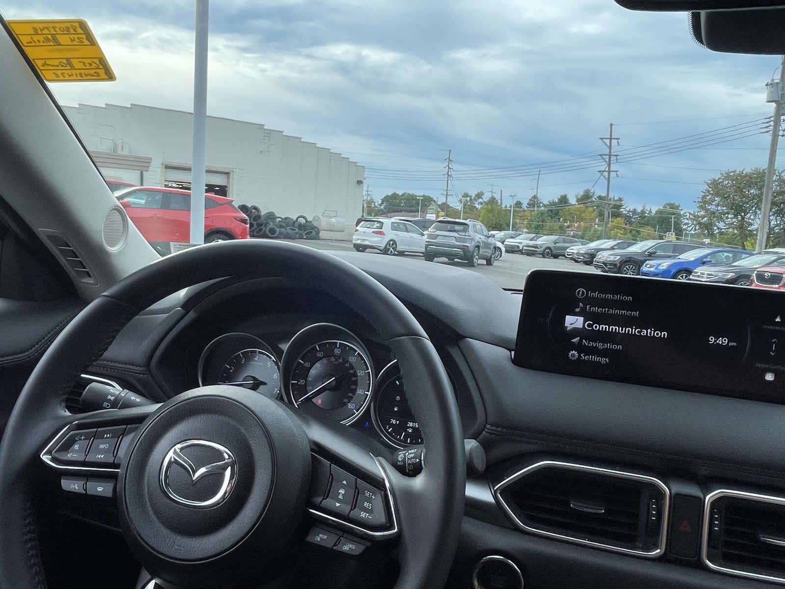 2024 Mazda CX-5 photo 2 of 36