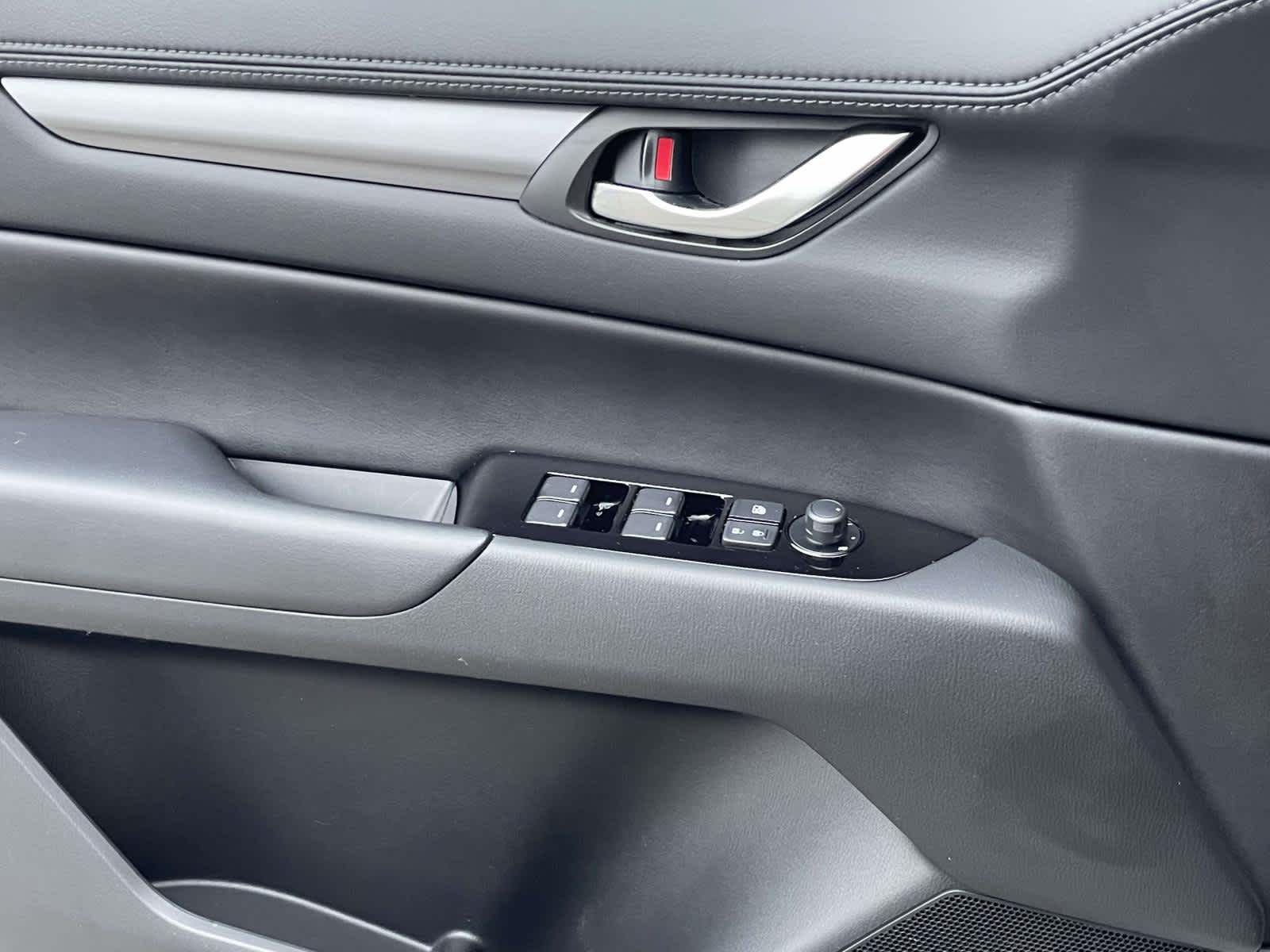 2024 Mazda CX-5 photo 26 of 34