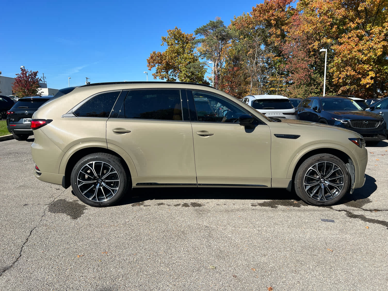2025 Mazda CX-70 photo 6 of 18