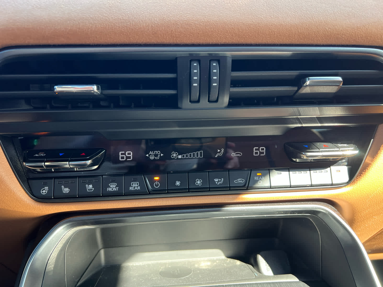 2025 Mazda CX-70 photo 15 of 18