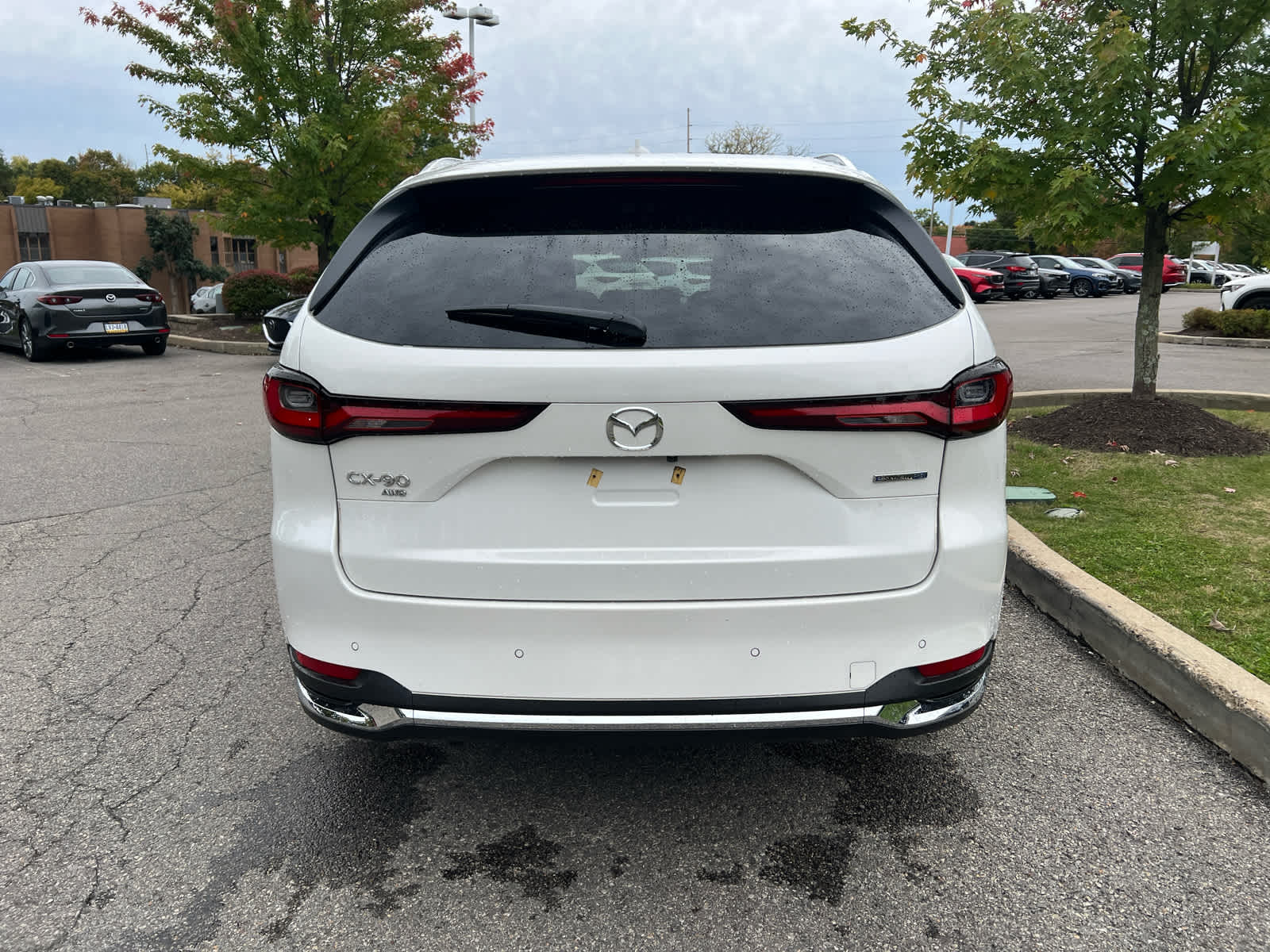 2025 Mazda CX-90 PHEV photo 4 of 18
