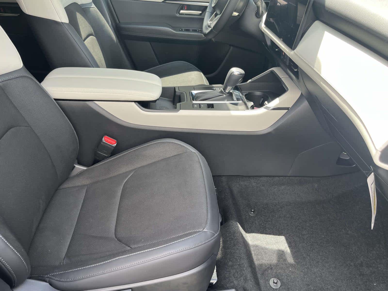 2026 Mazda CX-5 photo 20 of 34