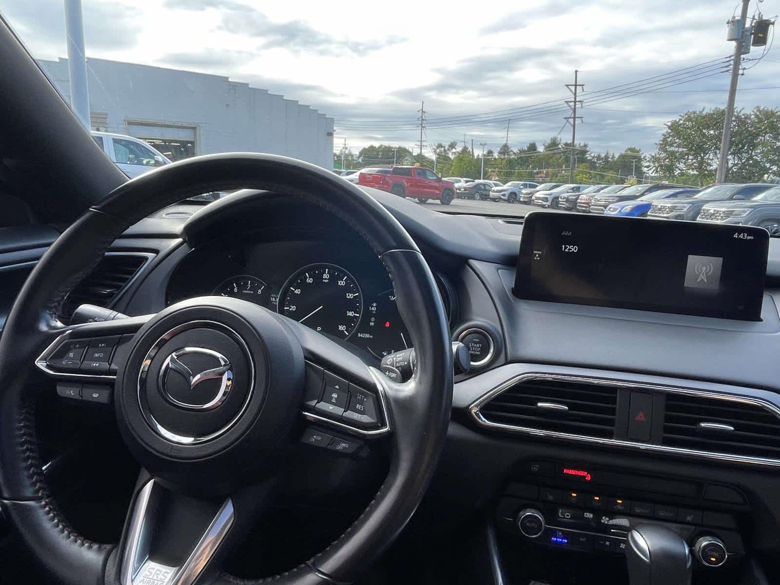 2022 Mazda CX-9 photo 2 of 33