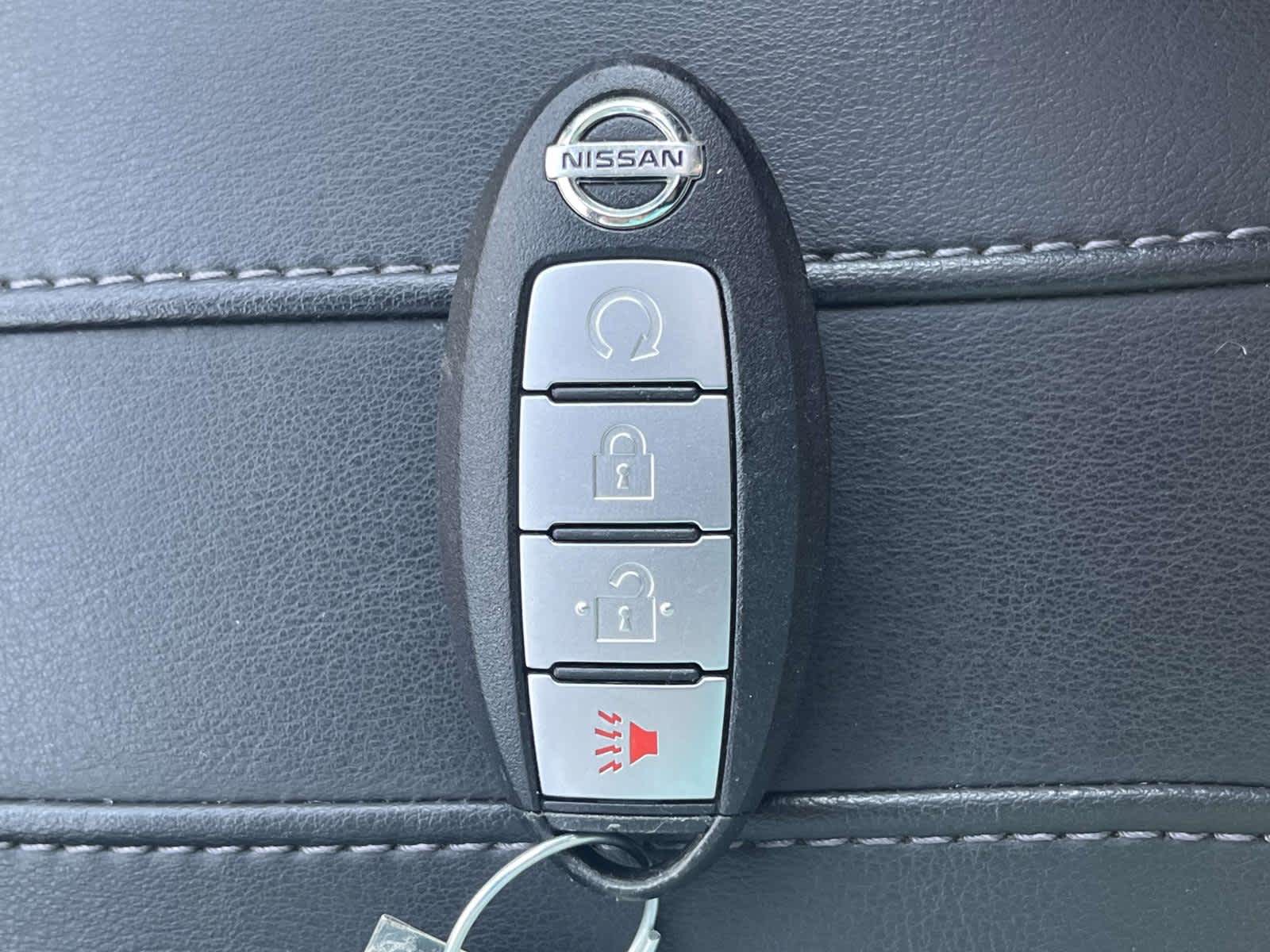 2017 Nissan Rogue Sport SL - 3