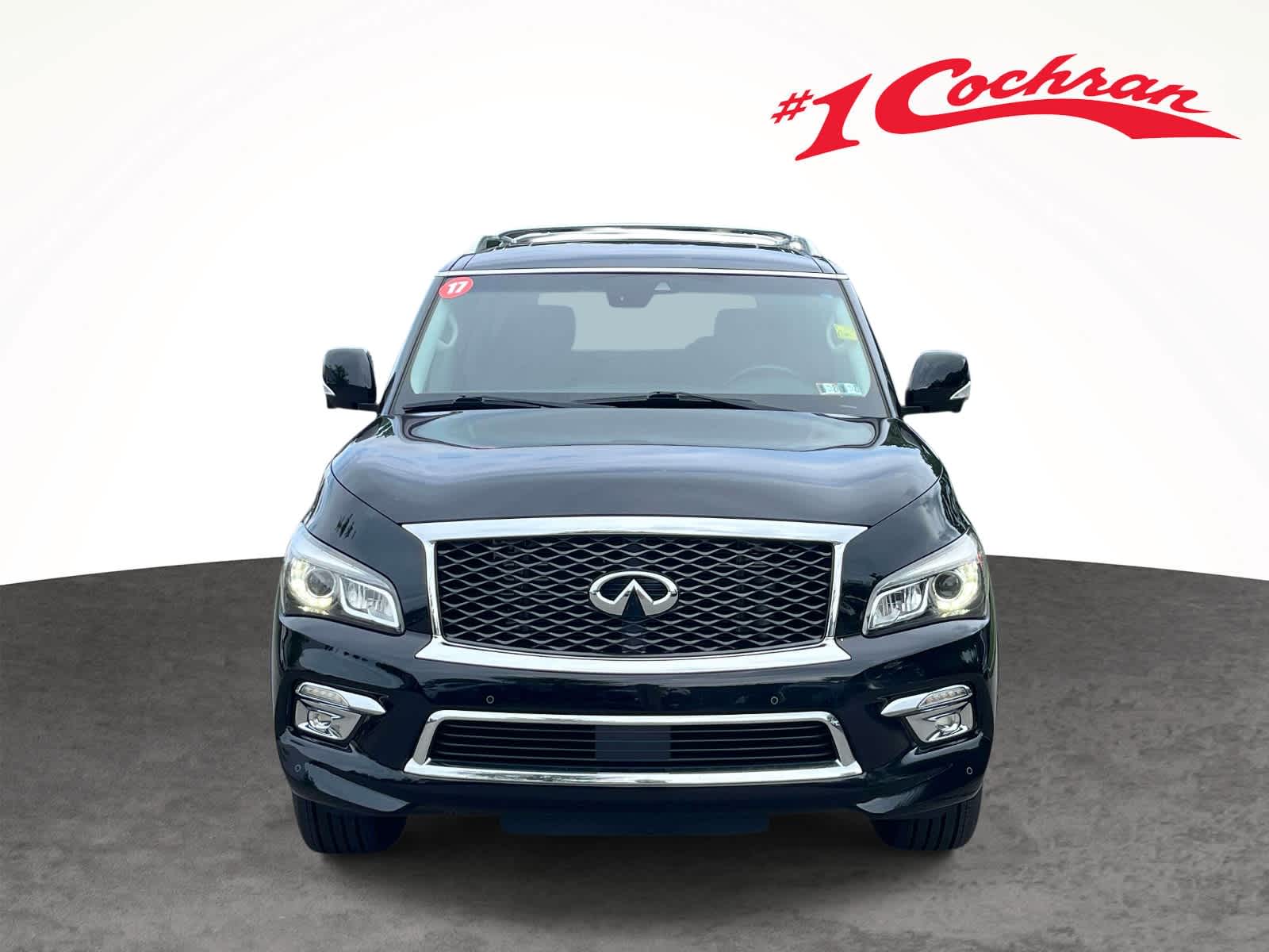 2017 INFINITI QX80 - 11