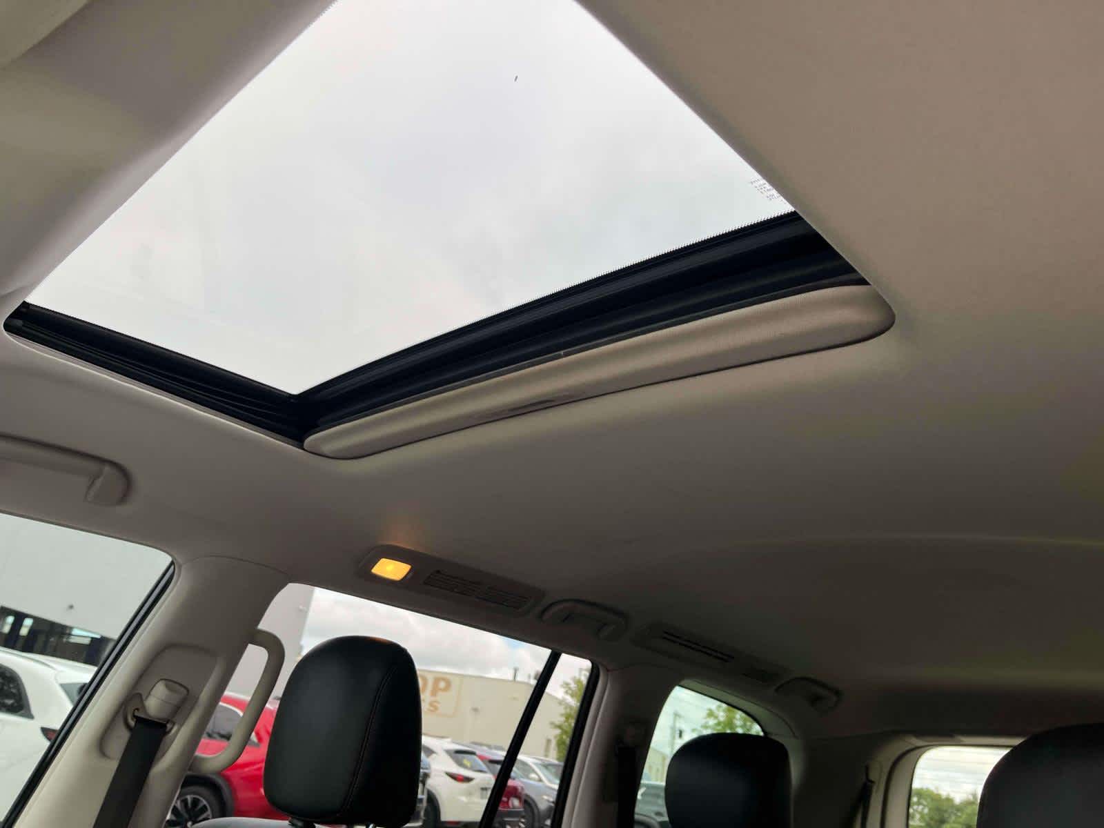2017 INFINITI QX80 - 4