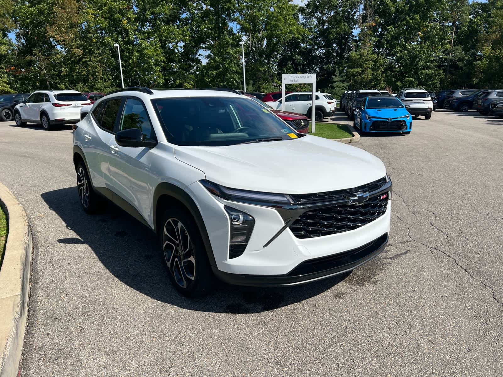 2024 Chevrolet Trax photo 7 of 12