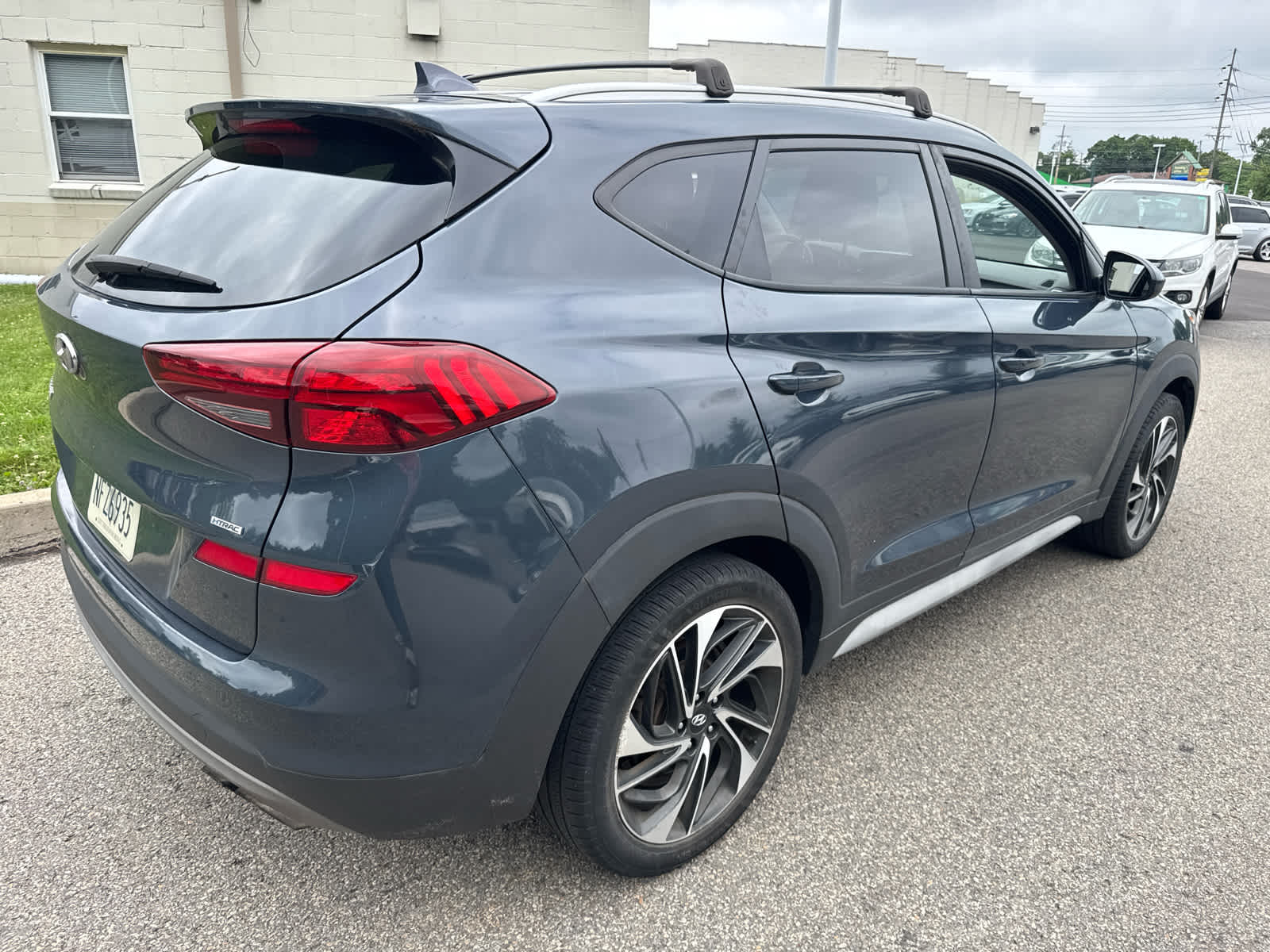 2019 Hyundai Tucson Sport - 2