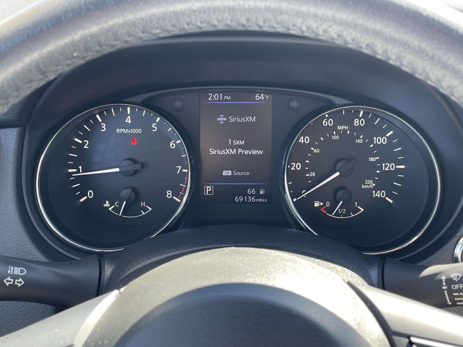 2019 Nissan Rogue photo 3 of 35