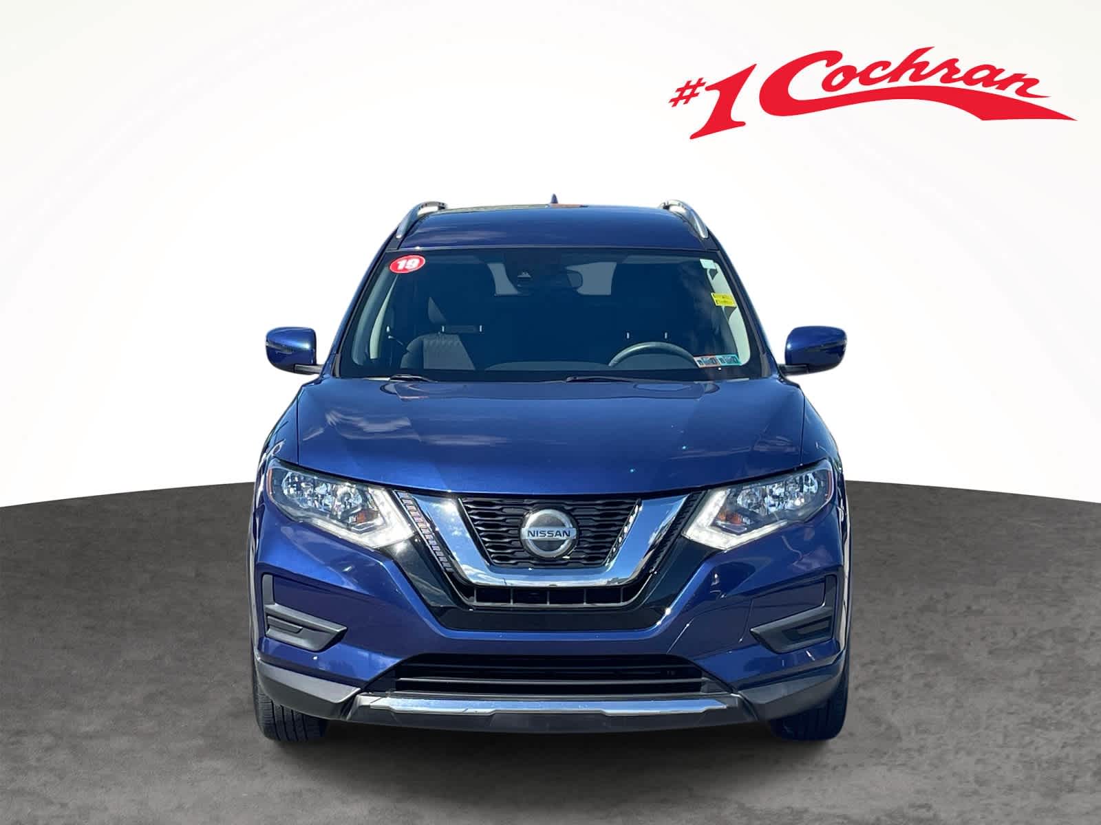 2019 Nissan Rogue photo 12 of 35