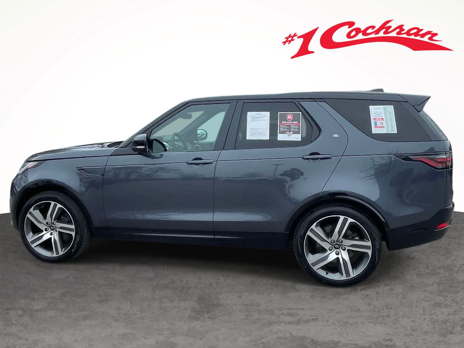 2024 Land Rover Discovery Dynamic SE - 9