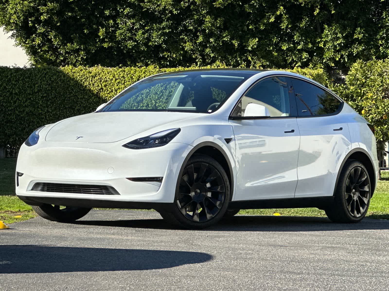 2024 Tesla Model Y Long Range AWD