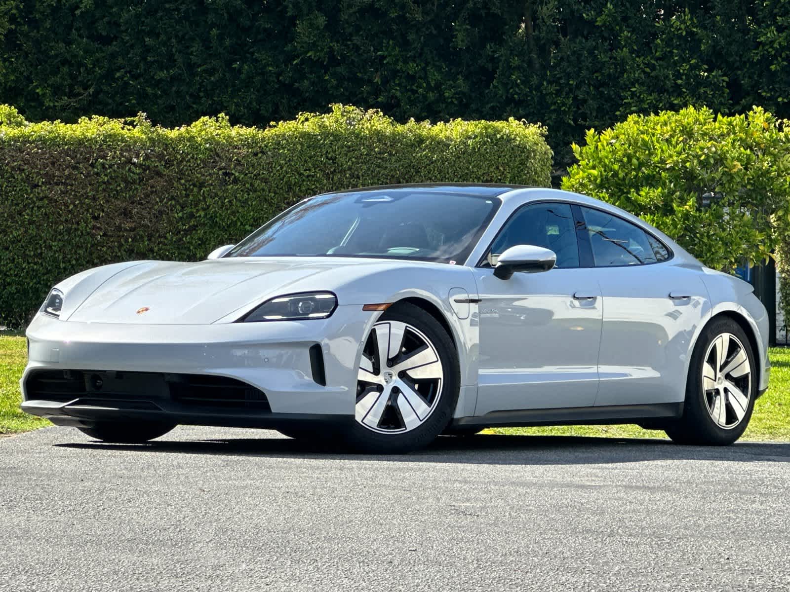 2026 Porsche Taycan