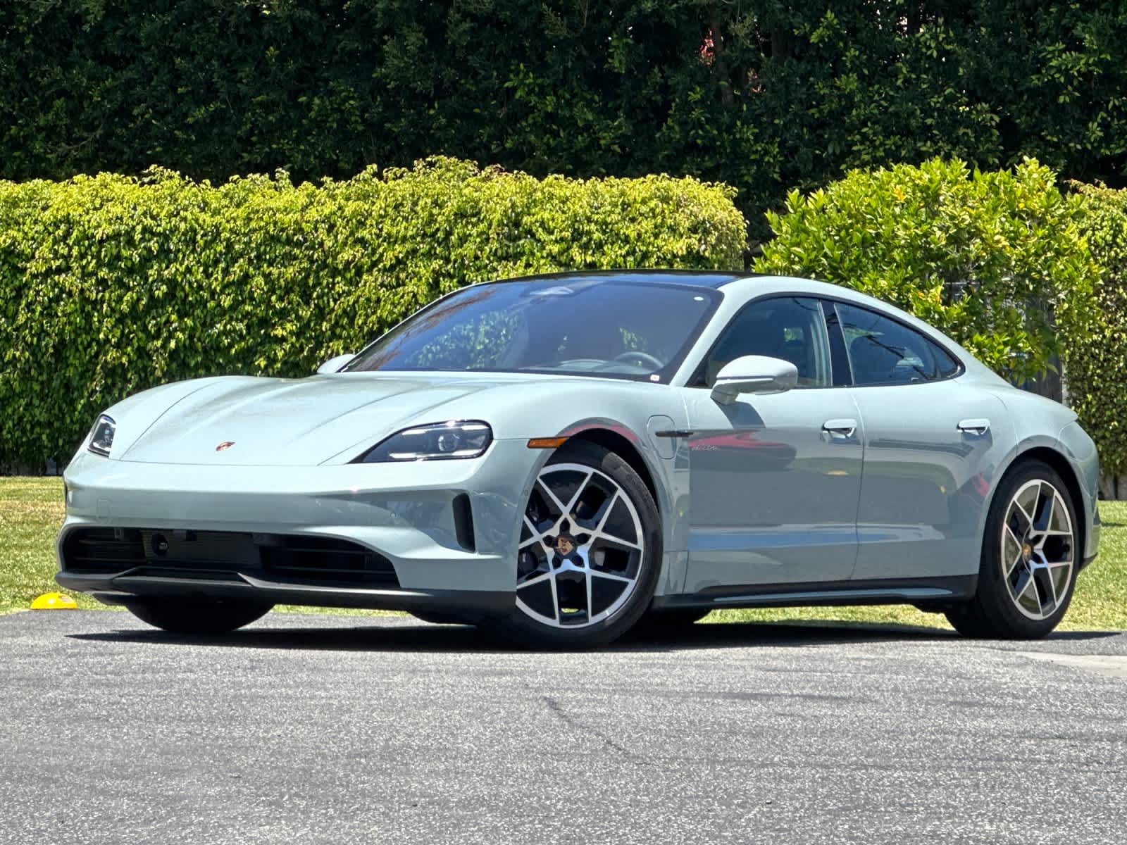 2026 Porsche Taycan