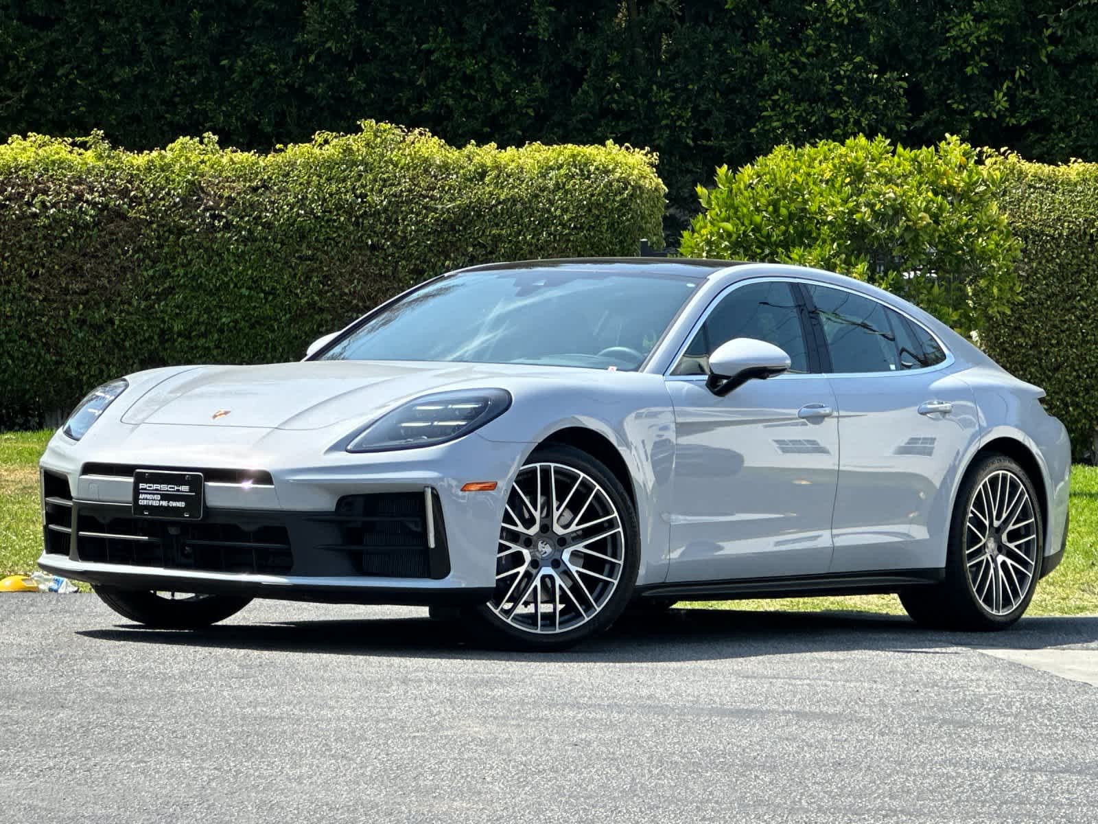 2025 Porsche Panamera