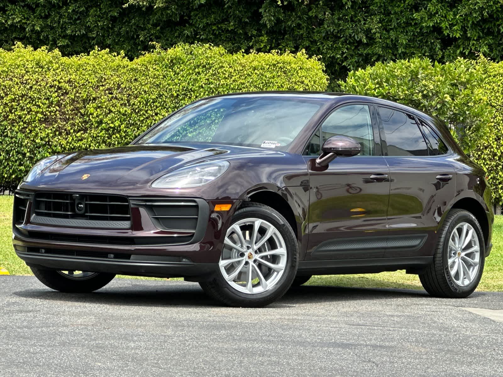 2025 Porsche Macan