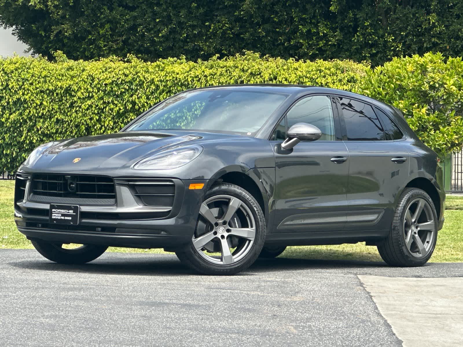 2026 Porsche Macan