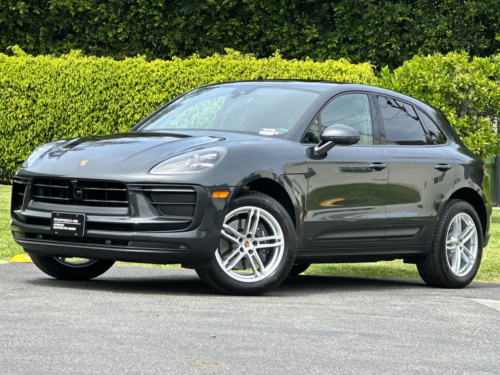 2025 Porsche Macan