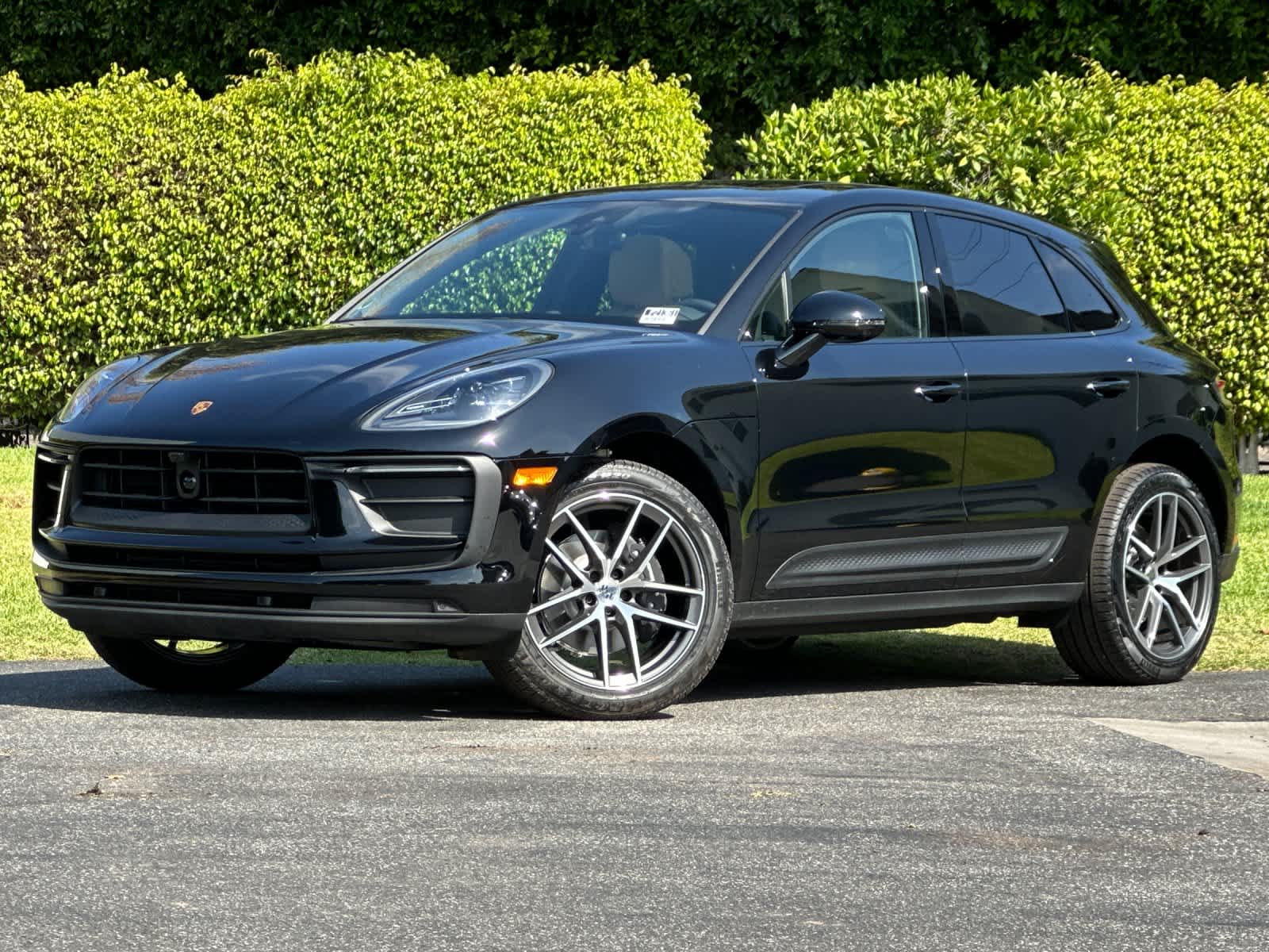 2025 Porsche Macan