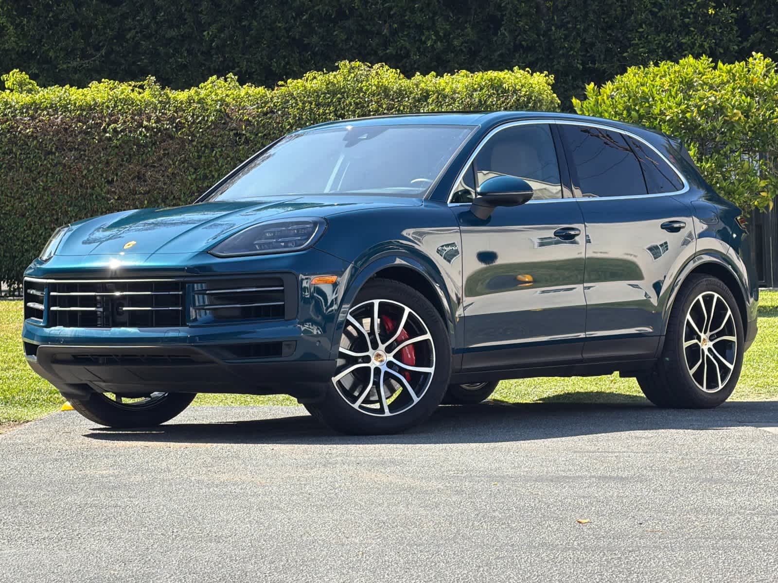 Montego Blue Metallic 2026 Porsche Cayenne SUV / Crossover All-Wheel Drive 8-Speed Automatic
