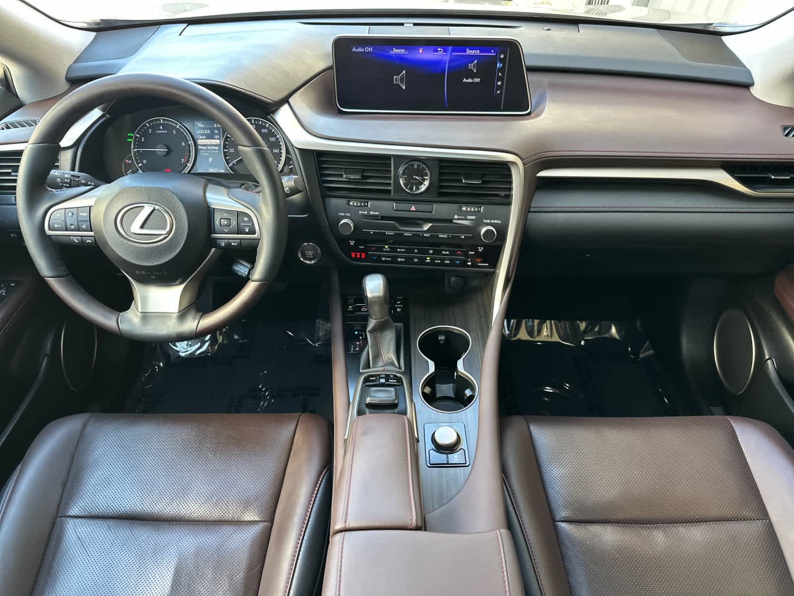 View vehicle photo 3